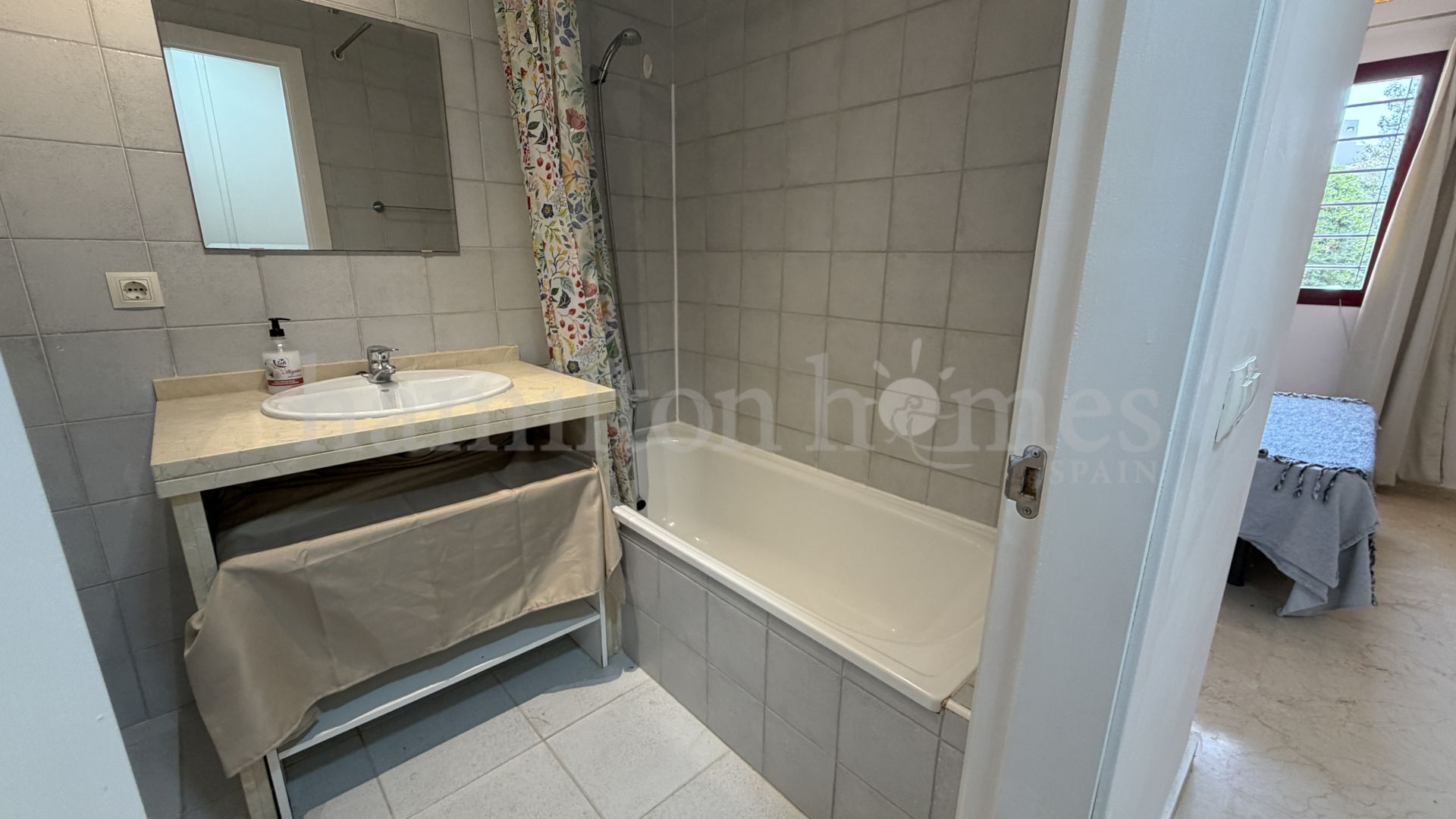 Ground Floor Apartment in Bahia de Casares, Casares