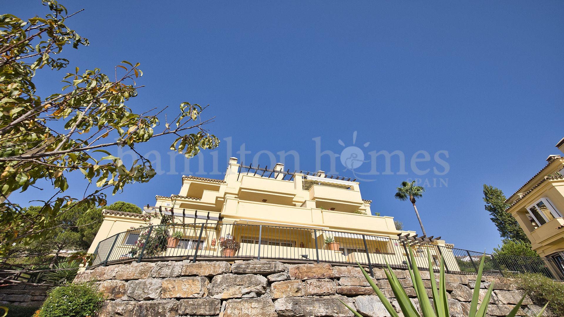 Apartment in Majestic, Casares