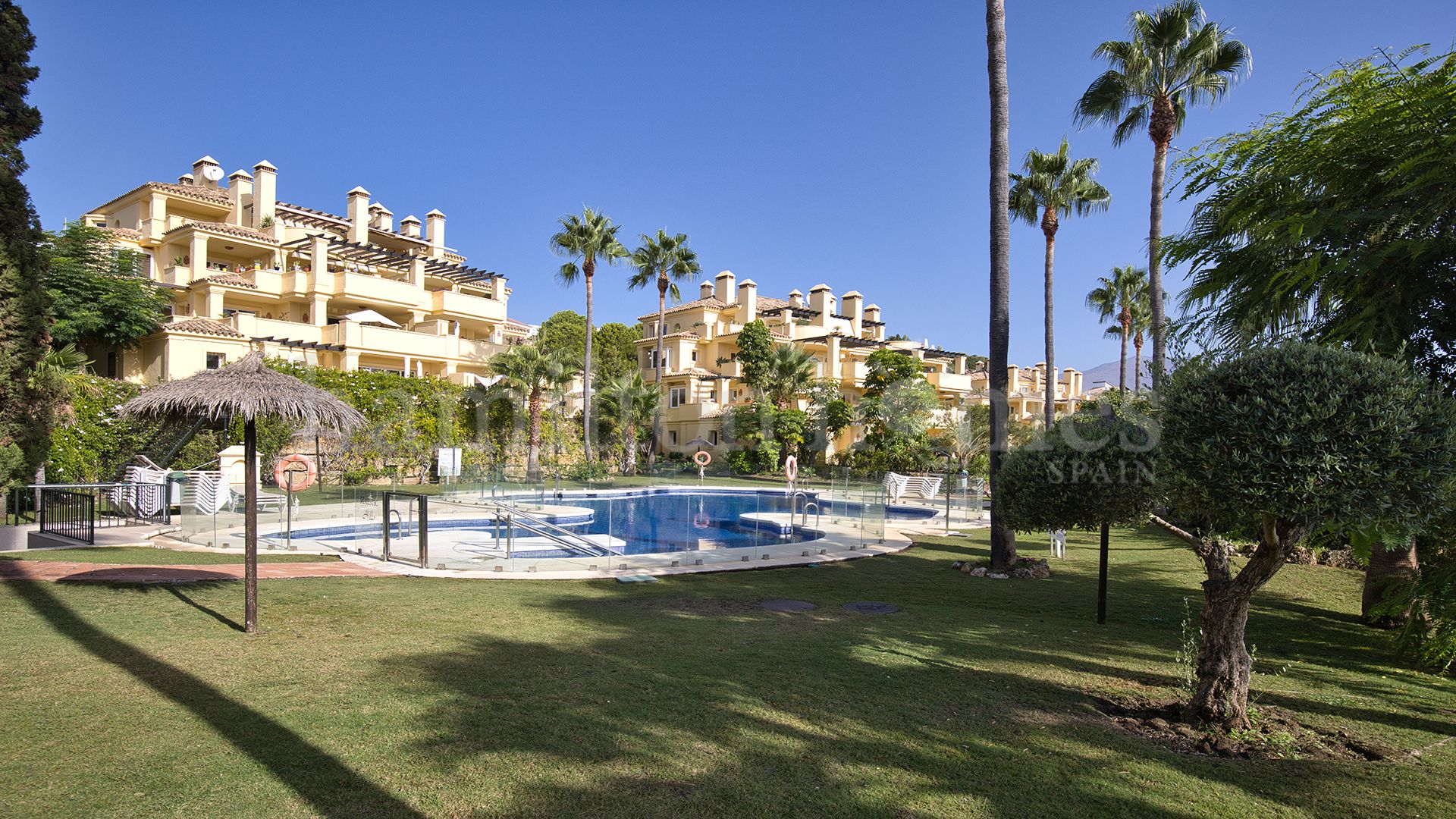 Apartment in Majestic, Casares