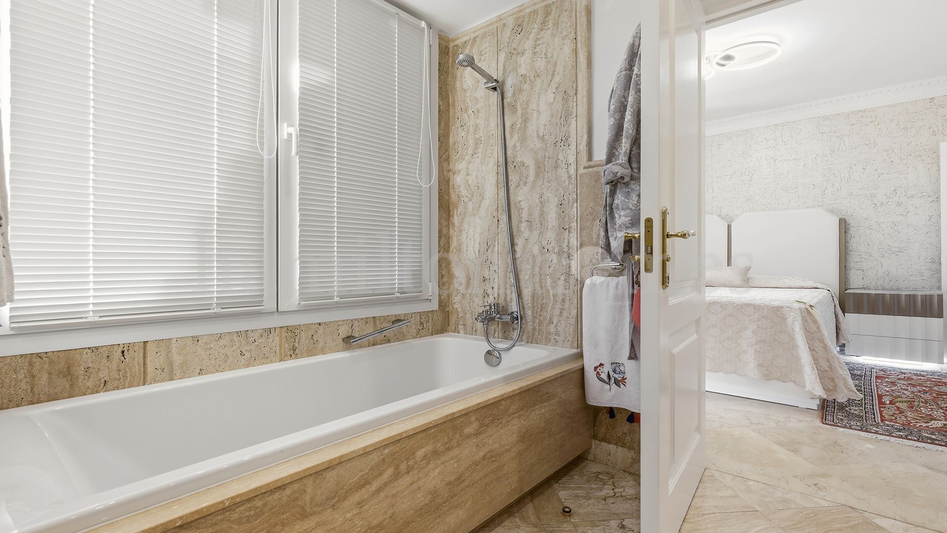 Apartment in Majestic, Casares