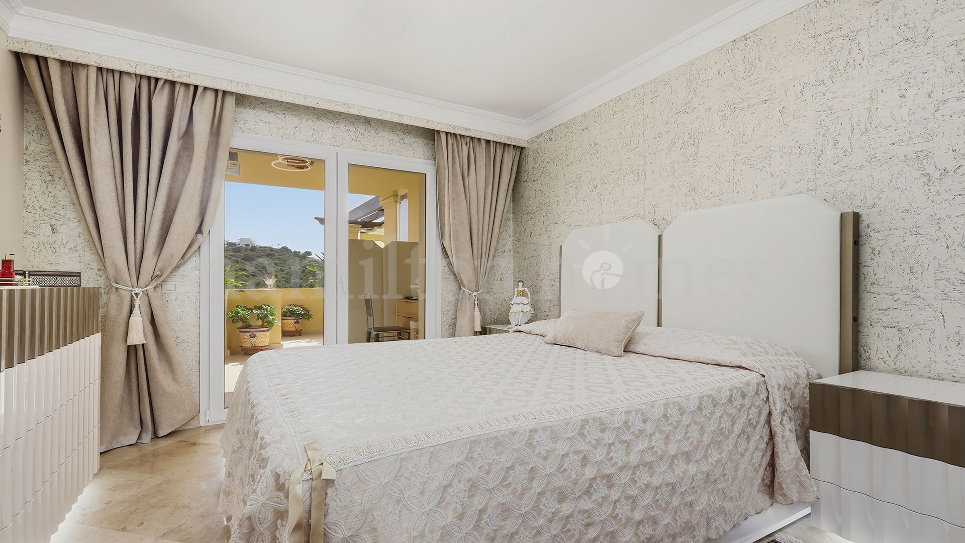 Apartment in Majestic, Casares