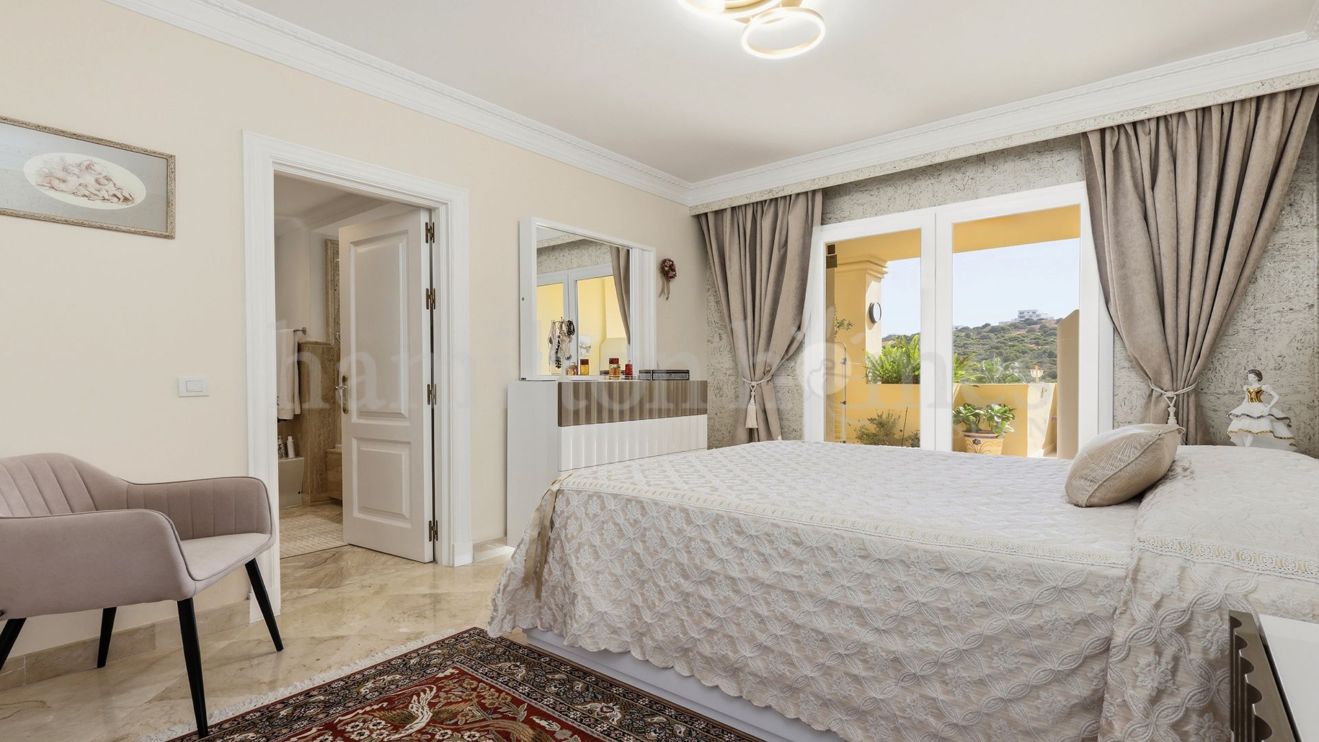 Apartment in Majestic, Casares