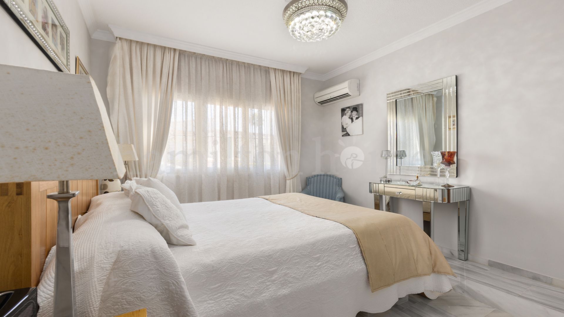 Semi Detached Villa in La Duquesa Golf, Manilva