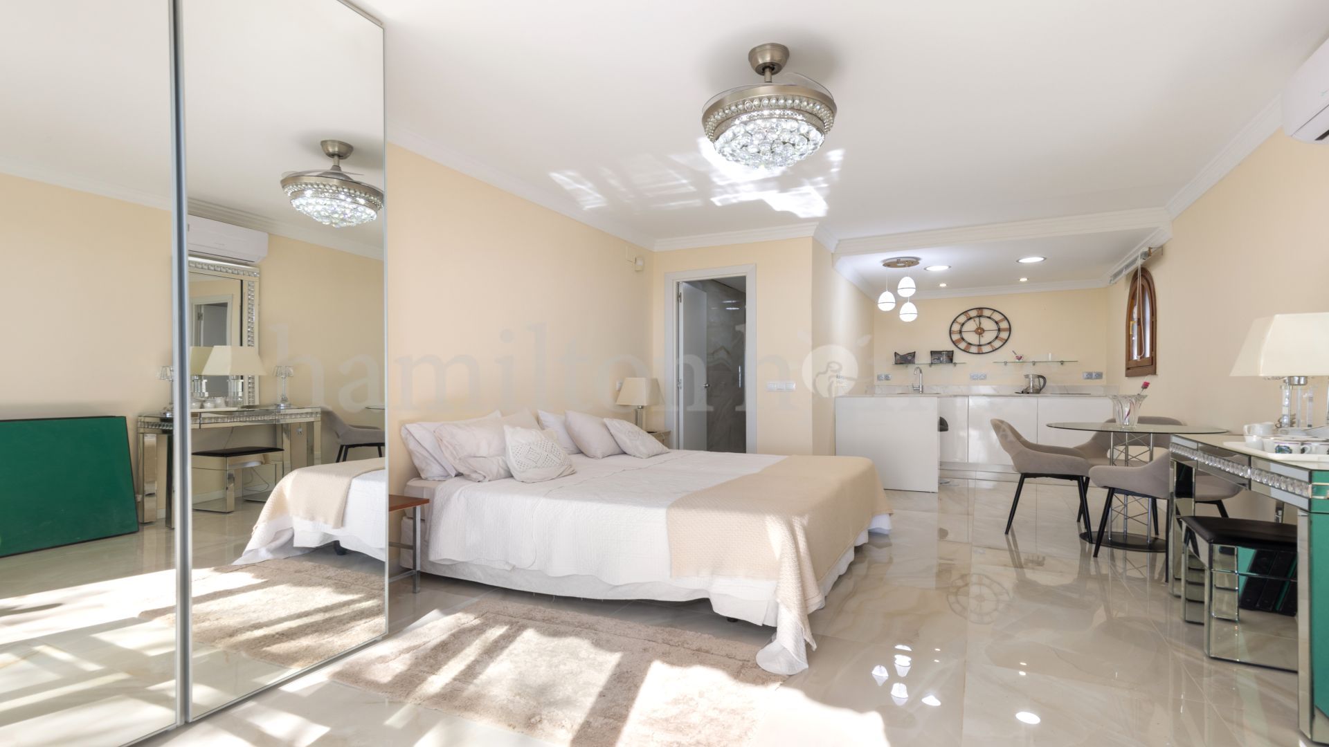 Semi Detached Villa in La Duquesa Golf, Manilva