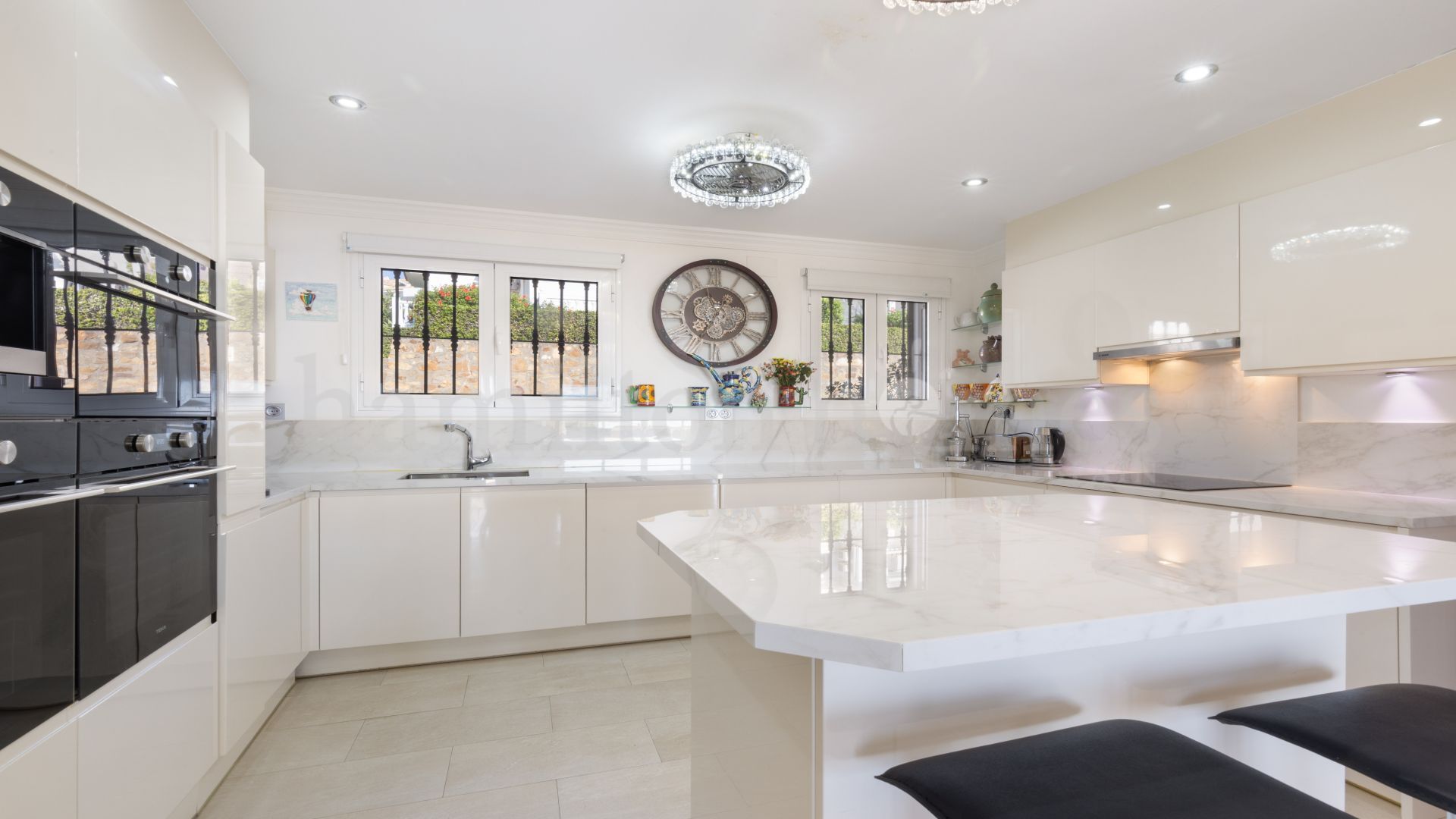Semi Detached Villa in La Duquesa Golf, Manilva