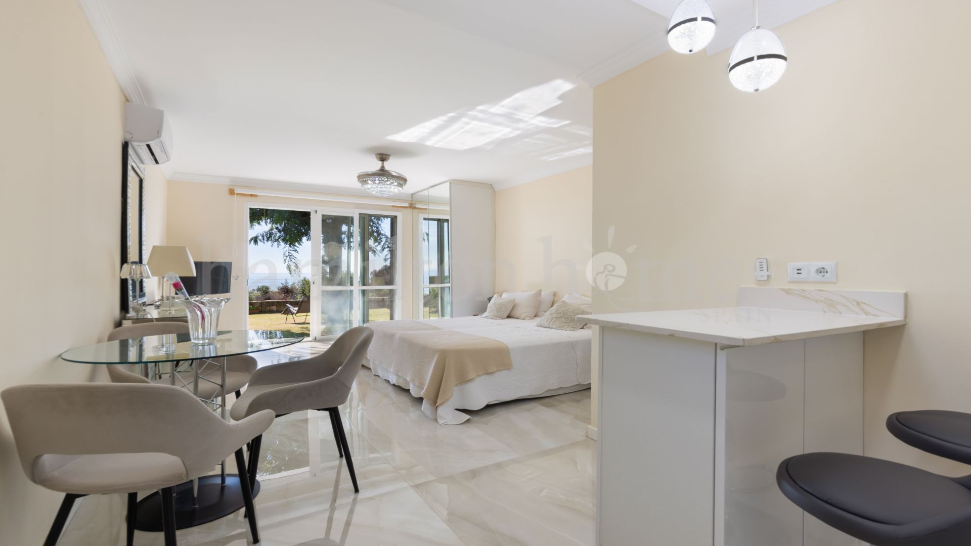 Semi Detached Villa in La Duquesa Golf, Manilva
