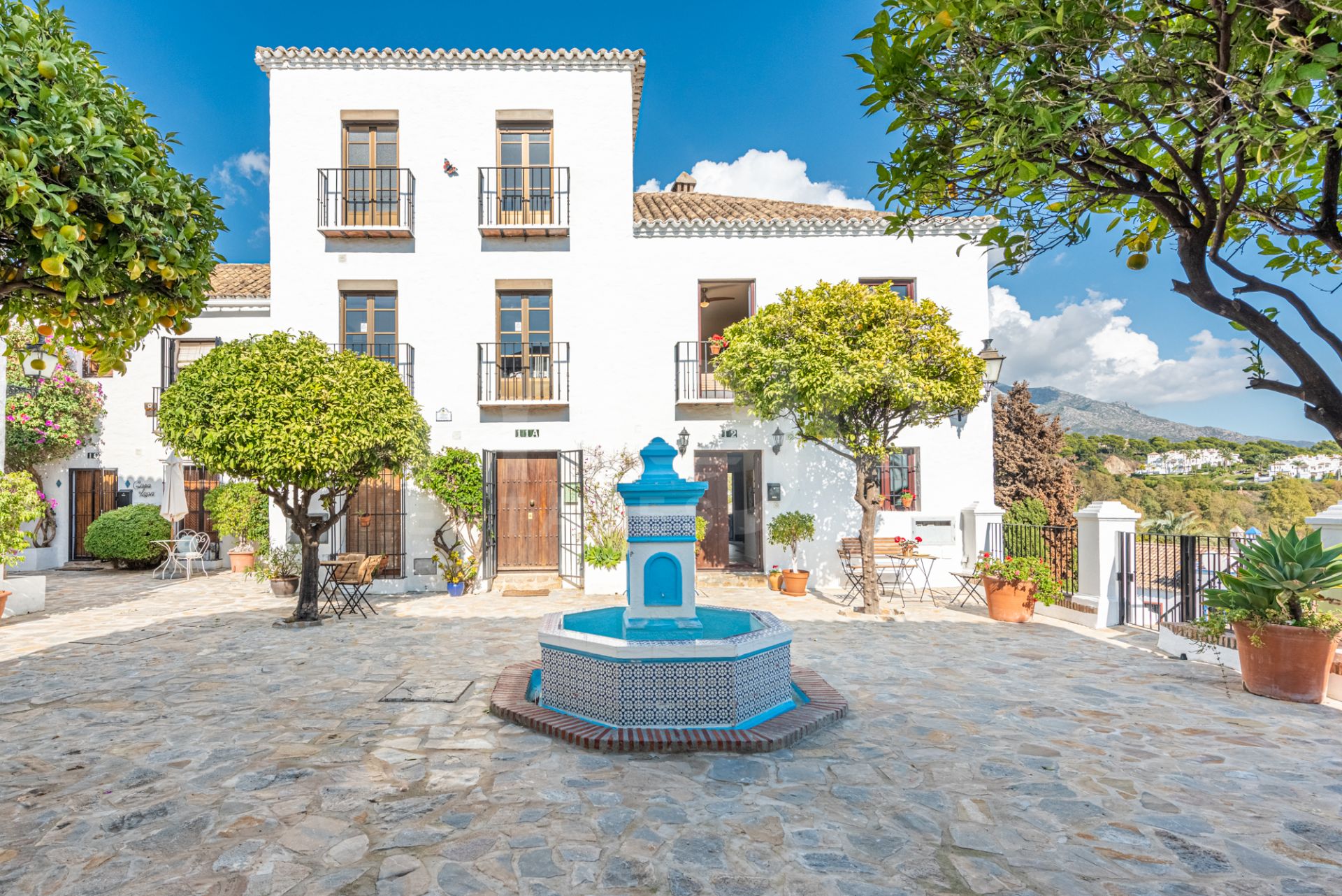 Maison de Ville à vendre dans El Naranjal, Nueva Andalucia