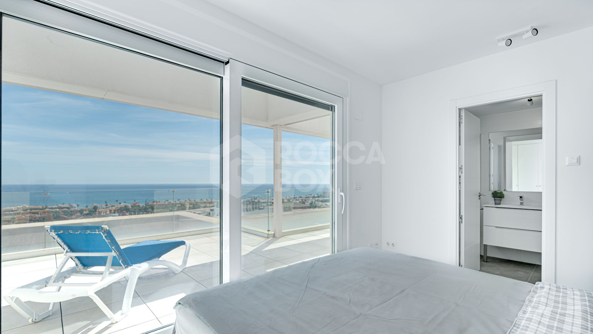 Penthouse for sale in Doña Julia, Casares