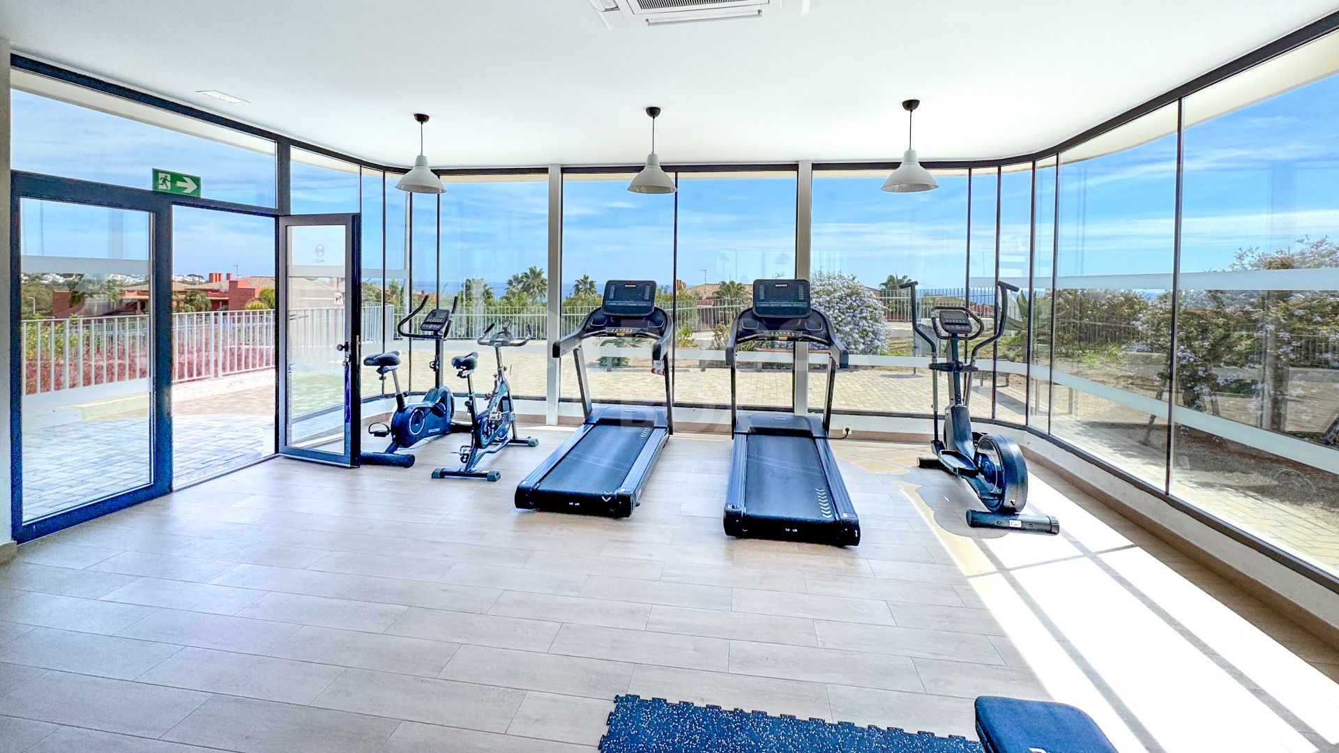 Penthouse for sale in Doña Julia, Casares