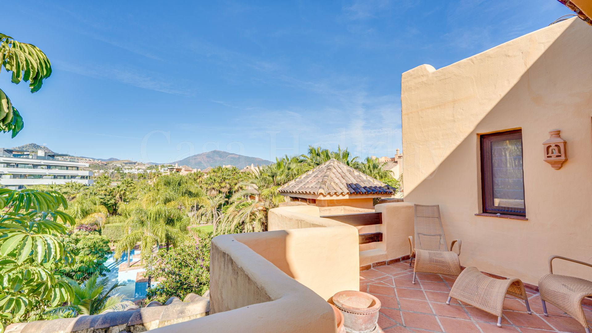 Duplex Penthouse in El Campanario, Estepona