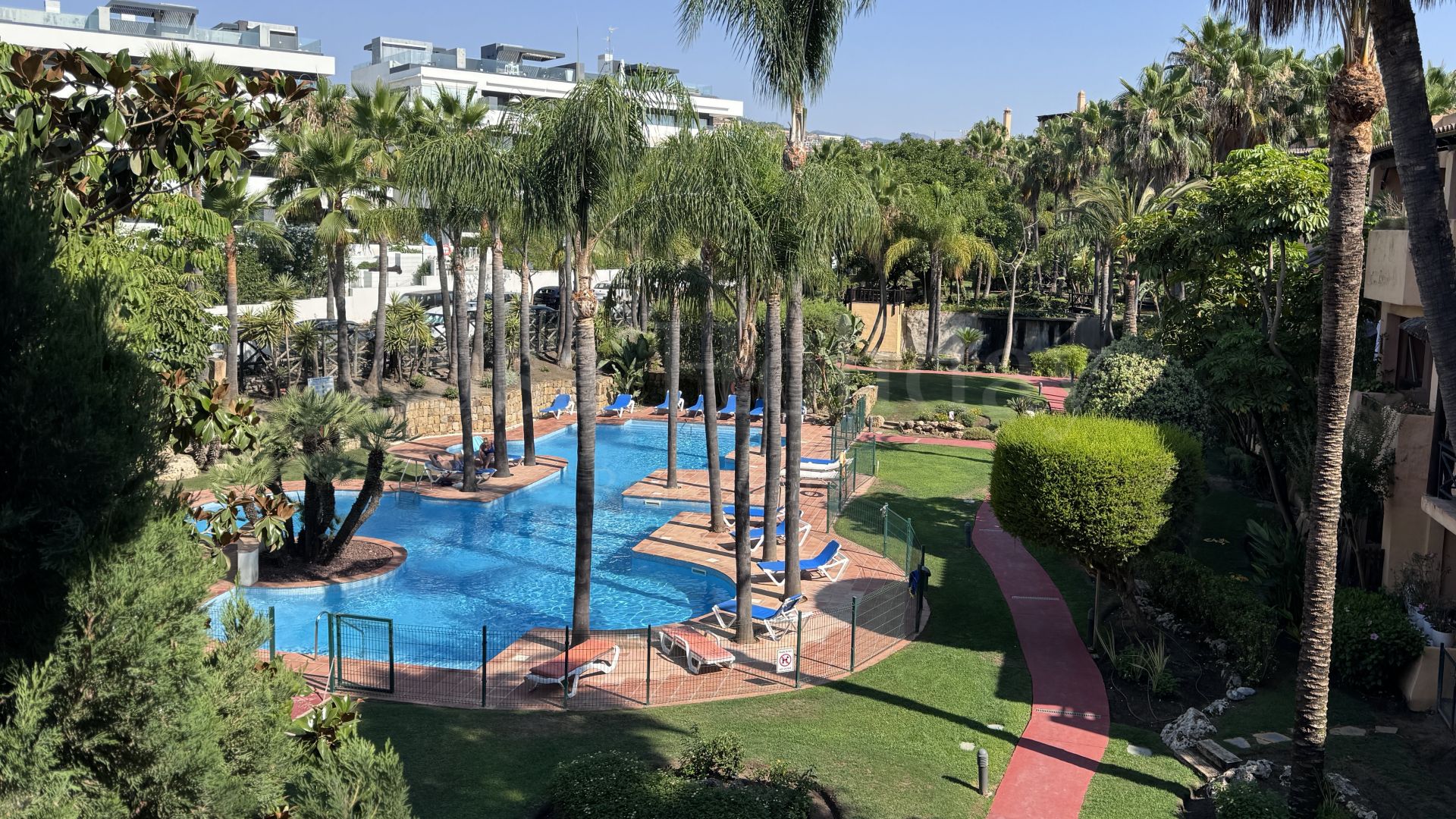 Atico Duplex en El Campanario, Estepona