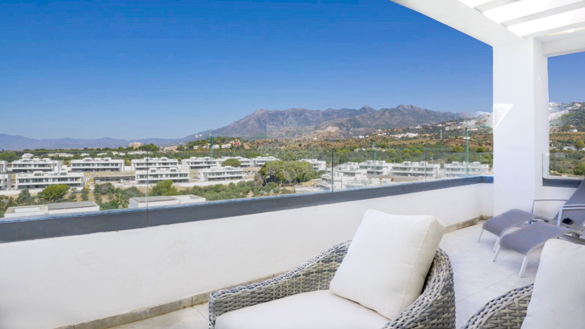 Duplex Penthouse in Santa Clara, Marbella
