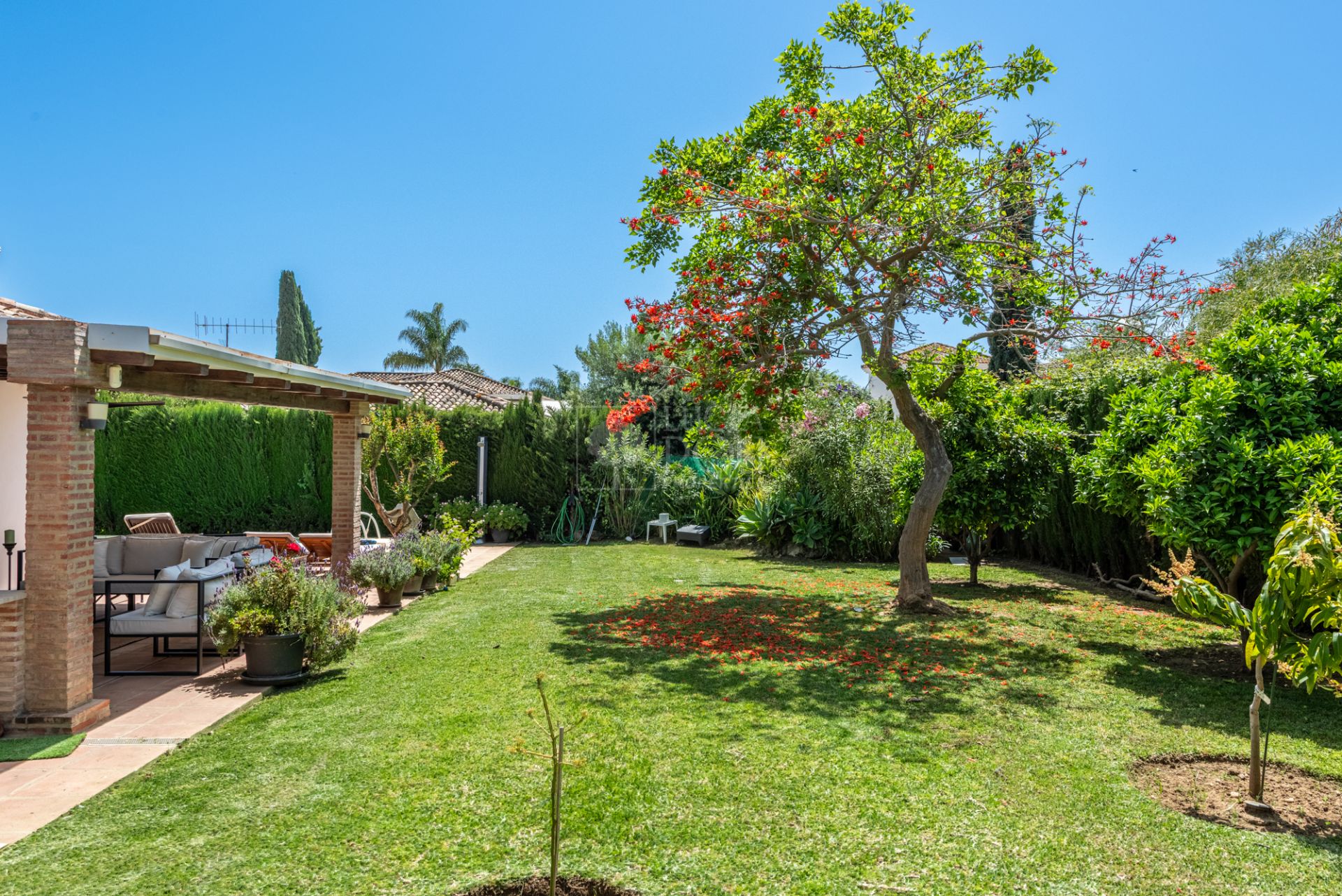Villa  in Marbella Golden Mile, Marbella