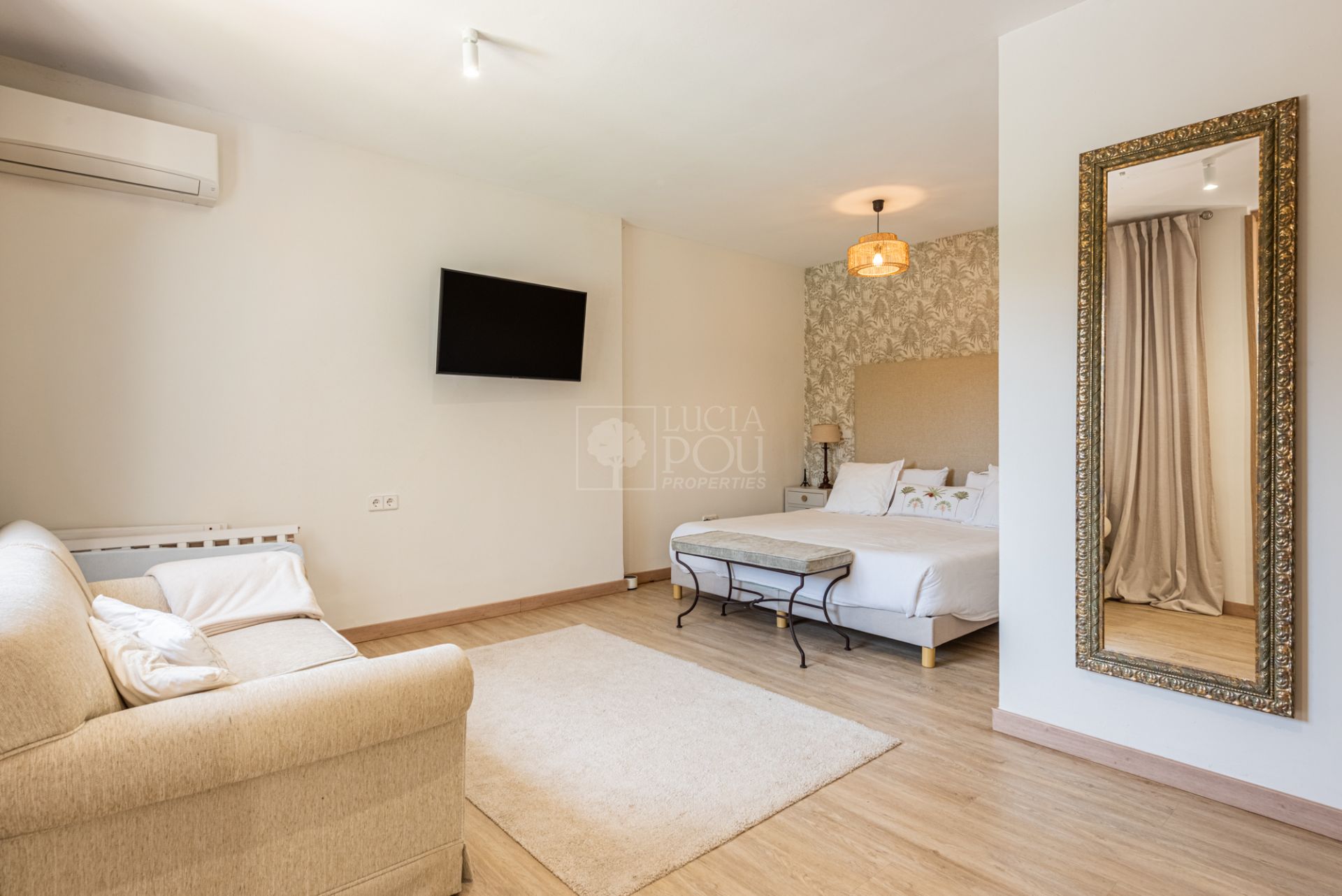 Villa  in Marbella Golden Mile, Marbella