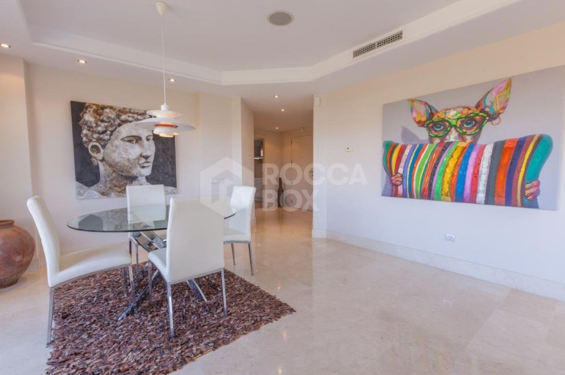 Apartment for sale in New Golden Mile, Estepona East