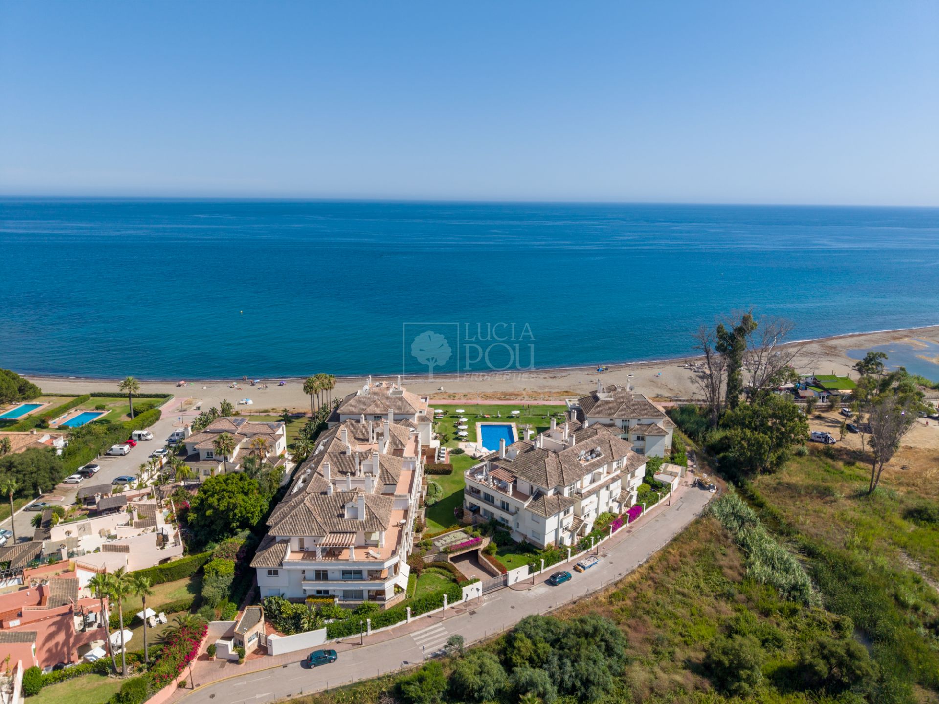 Apartamento  en New Golden Mile, Estepona Este, Estepona