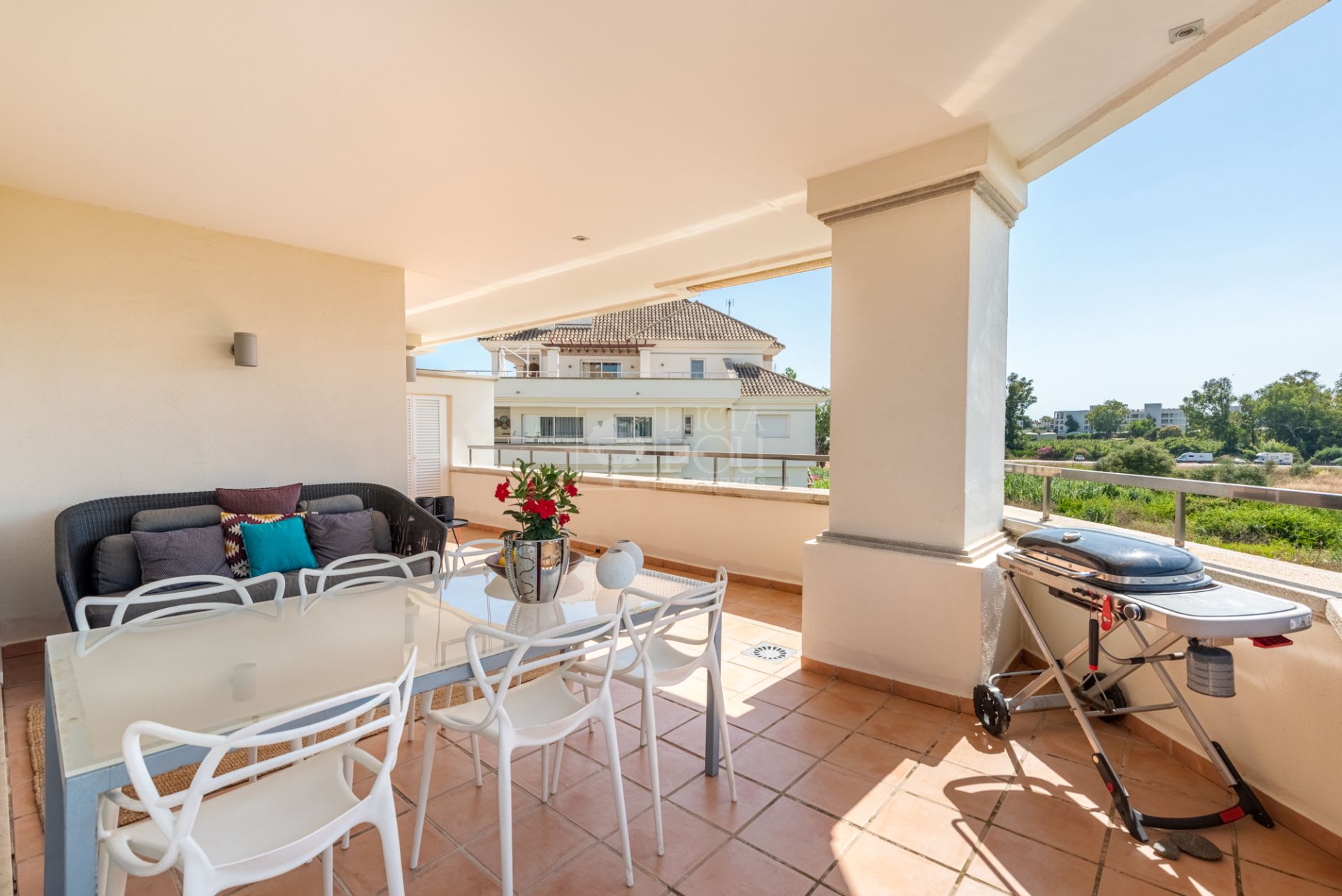 Apartamento  en New Golden Mile, Estepona Este, Estepona