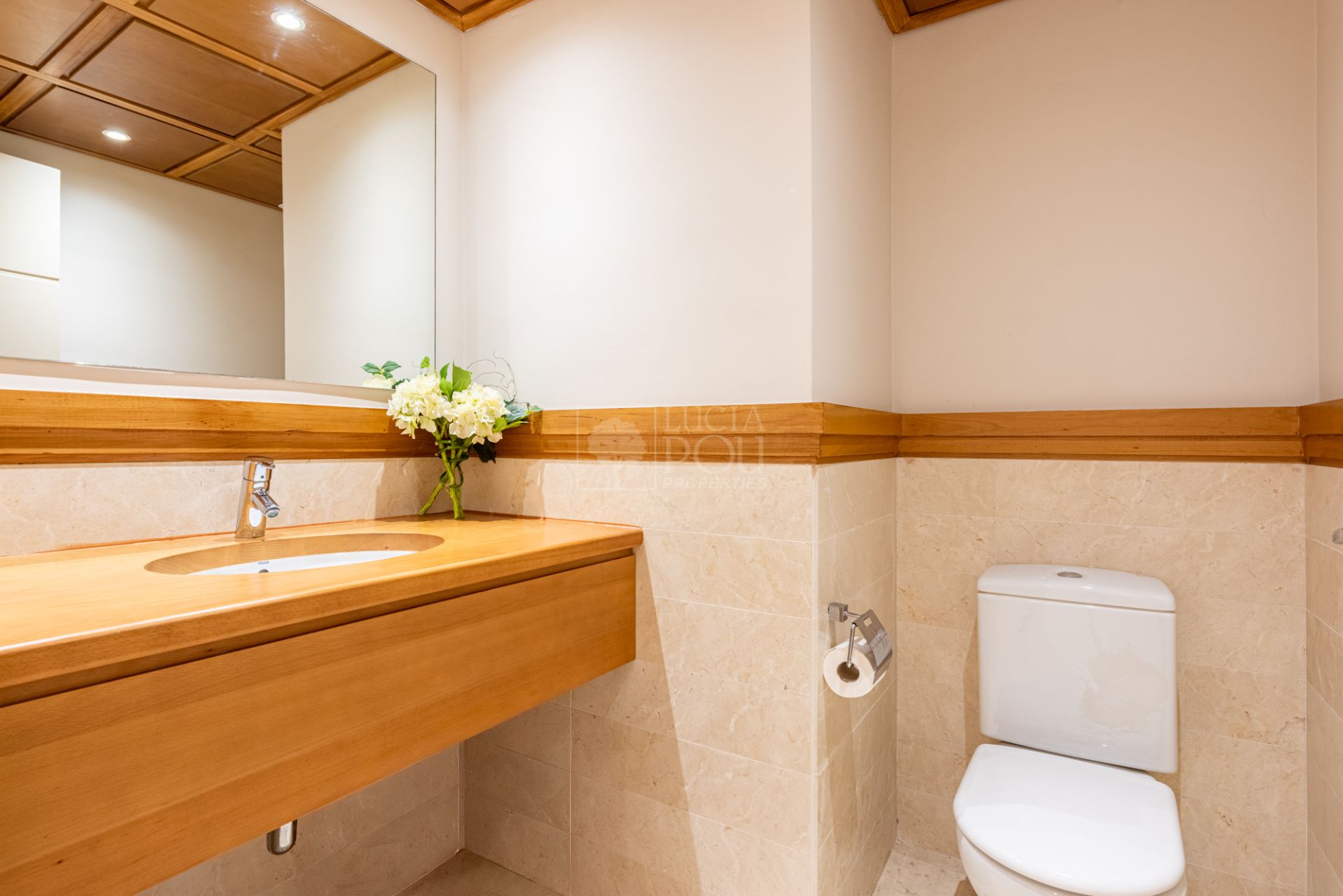 Apartamento  en New Golden Mile, Estepona Este, Estepona
