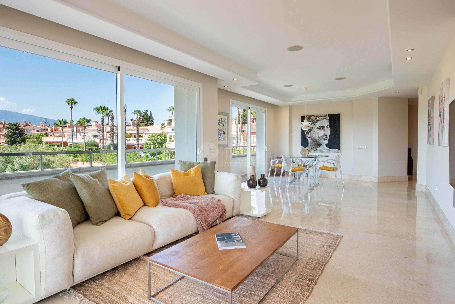 Apartamento  en New Golden Mile, Estepona Este, Estepona