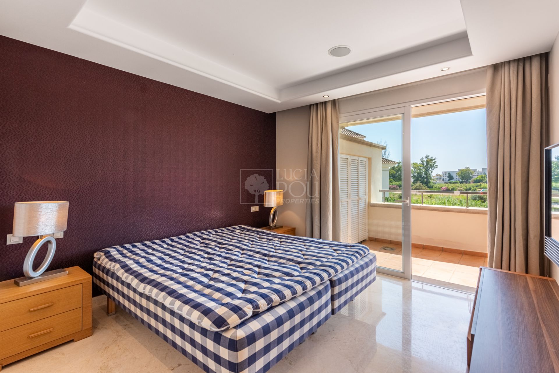 Apartamento  en New Golden Mile, Estepona Este, Estepona