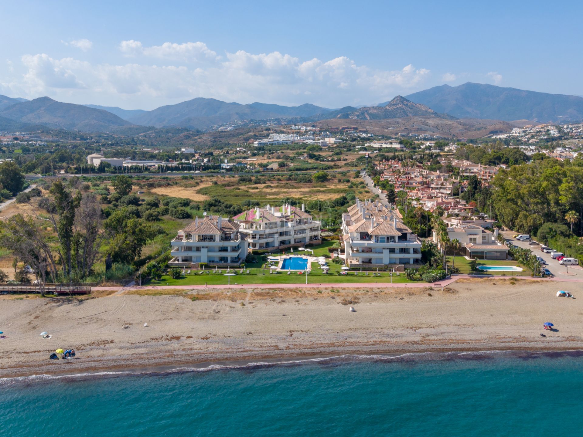 Apartamento en venta en New Golden Mile, Estepona Este, Estepona