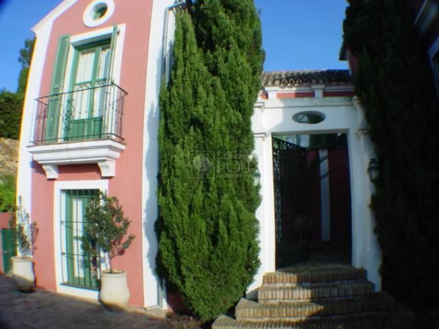 Villa  en El Paraiso, Estepona