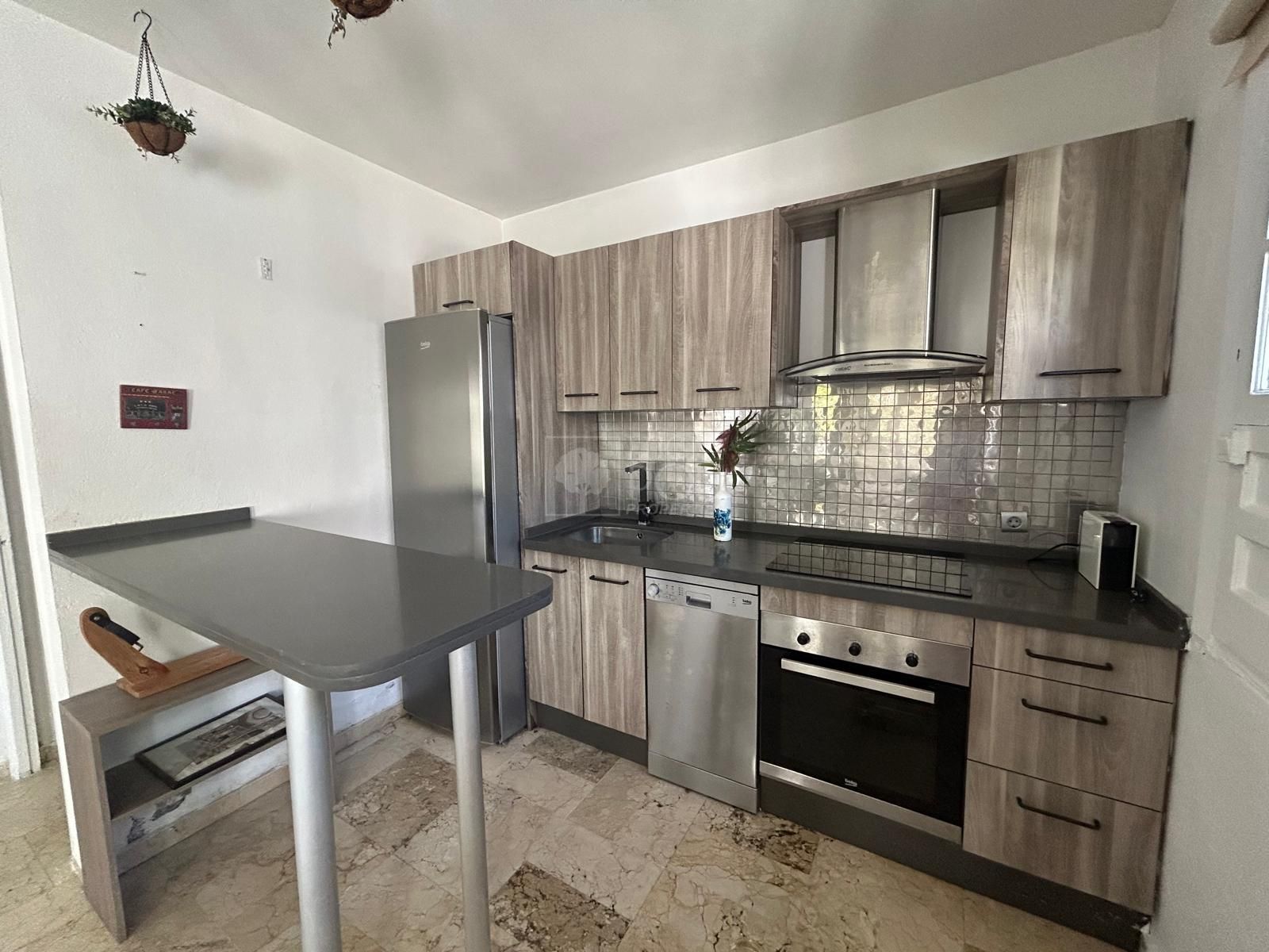 Apartamento Planta Baja  en Benamara, Estepona Este, Estepona