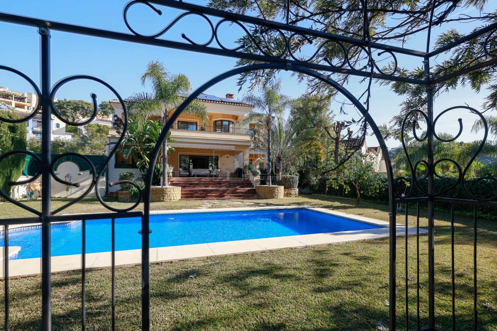 Villa  en Ctra. De Ronda, Benahavis