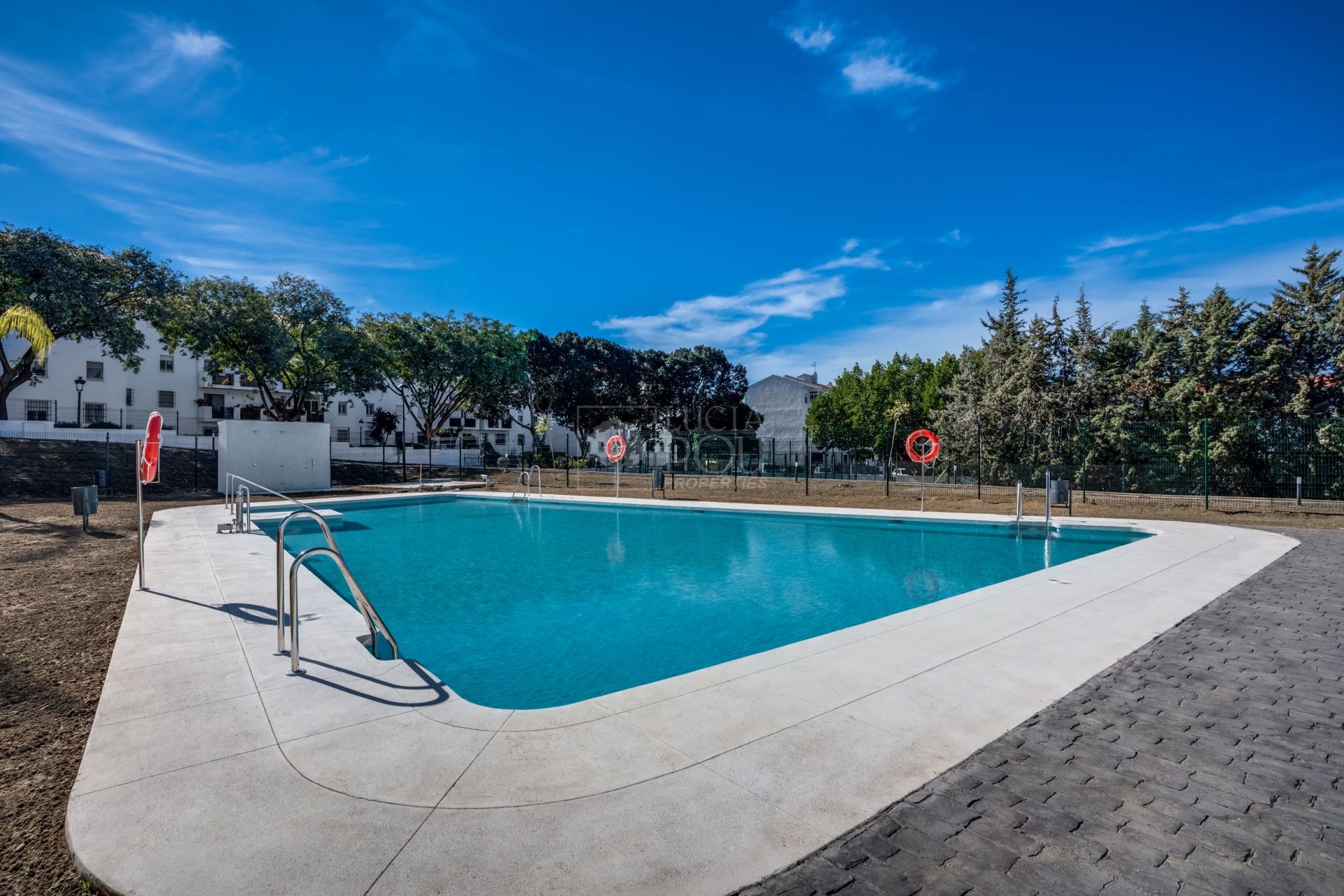 Apartment  in Estepona