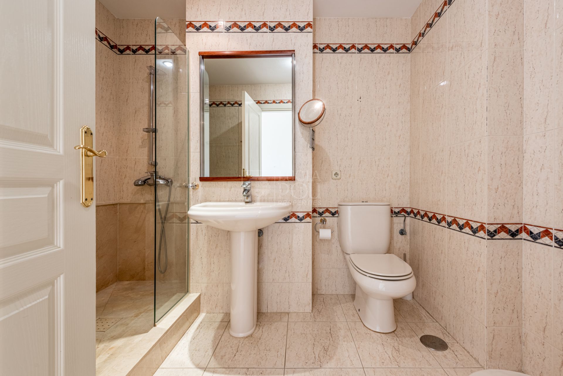 Apartment  in Estepona Town, Estepona
