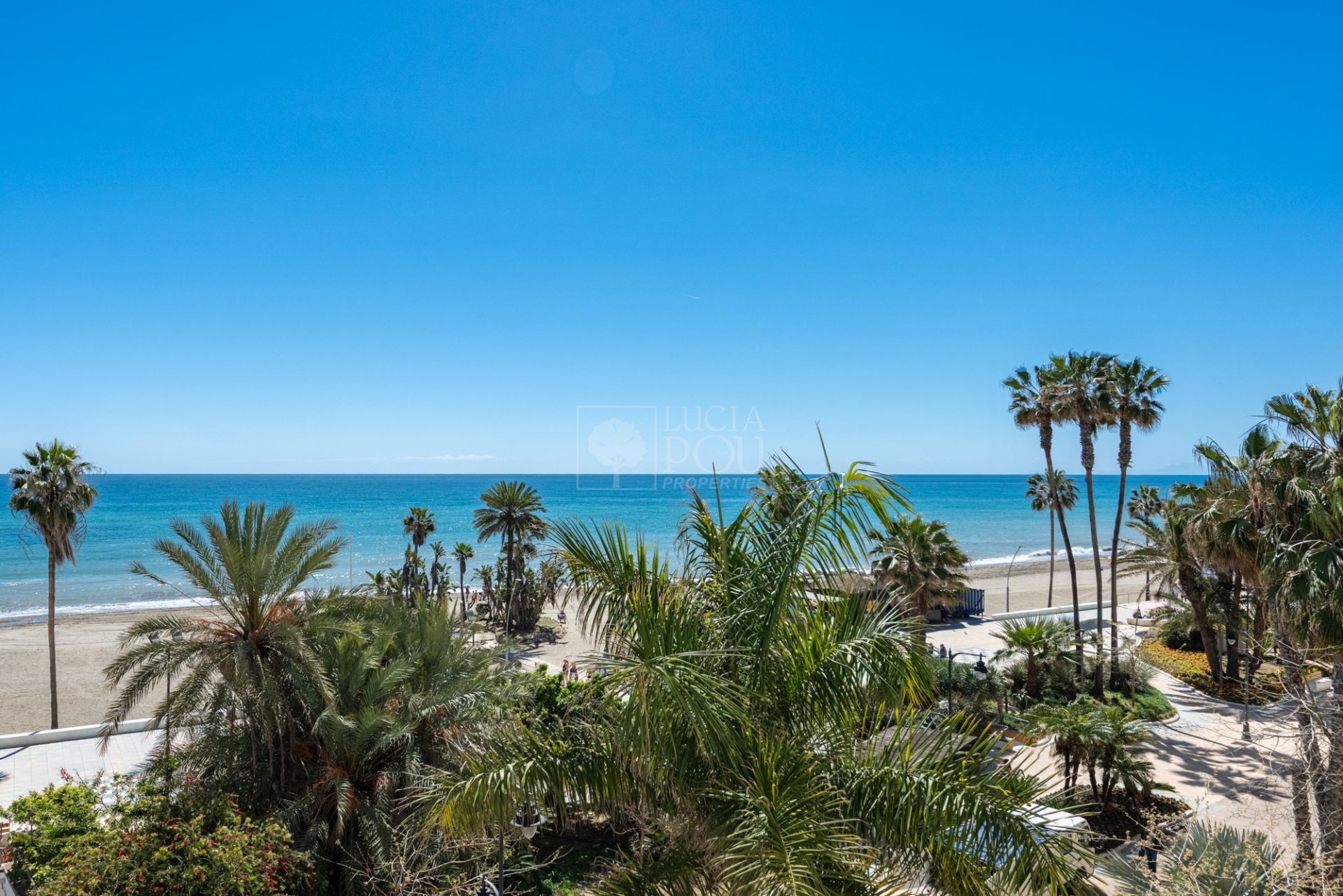 Apartment  in Estepona Town, Estepona
