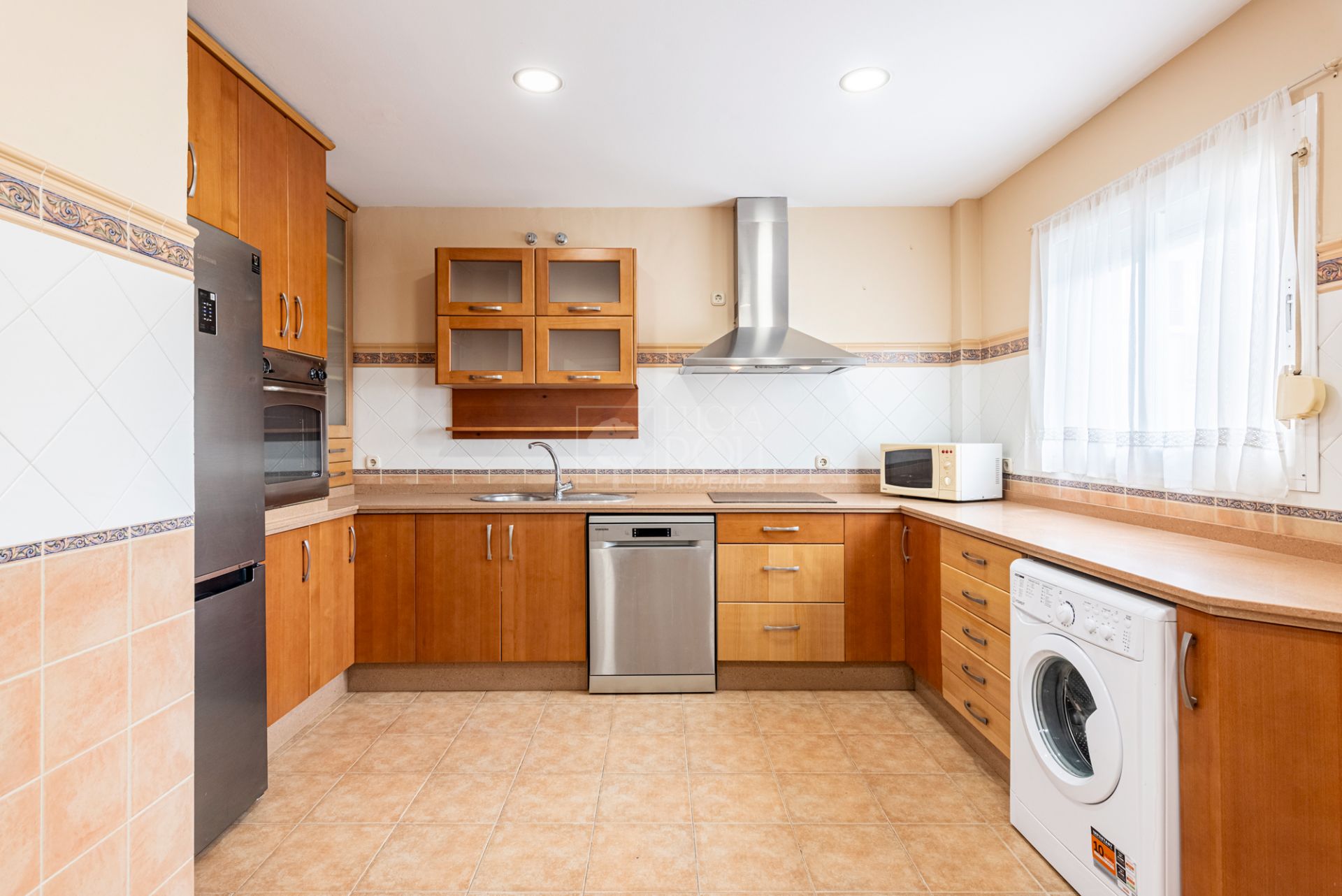 Apartment  in Estepona Town, Estepona