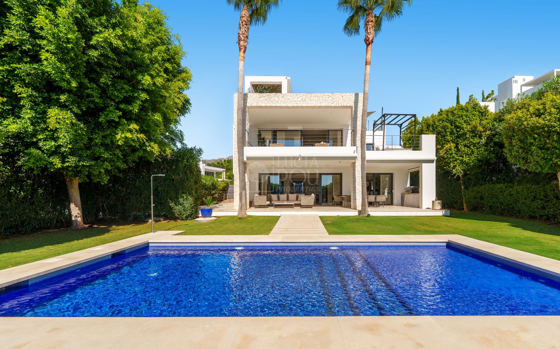 Villa  in Nueva Andalucia, Marbella