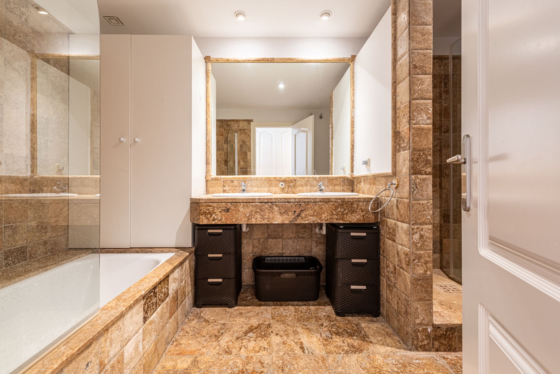 Apartamento  en Los Flamingos, Benahavis