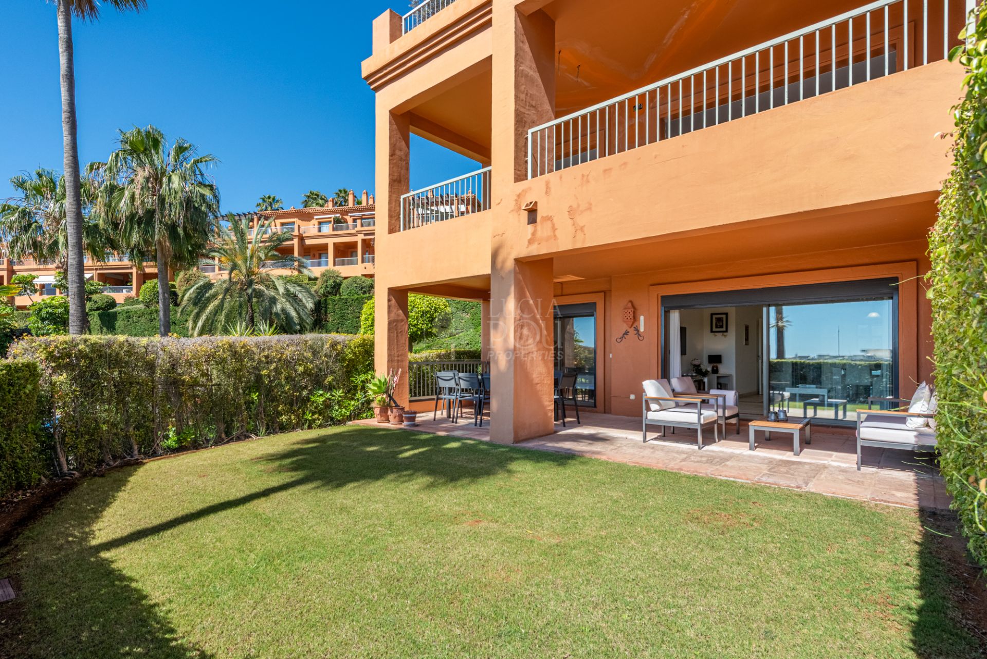 Ground Floor Apartment  in New Golden Mile, Estepona East, Estepona