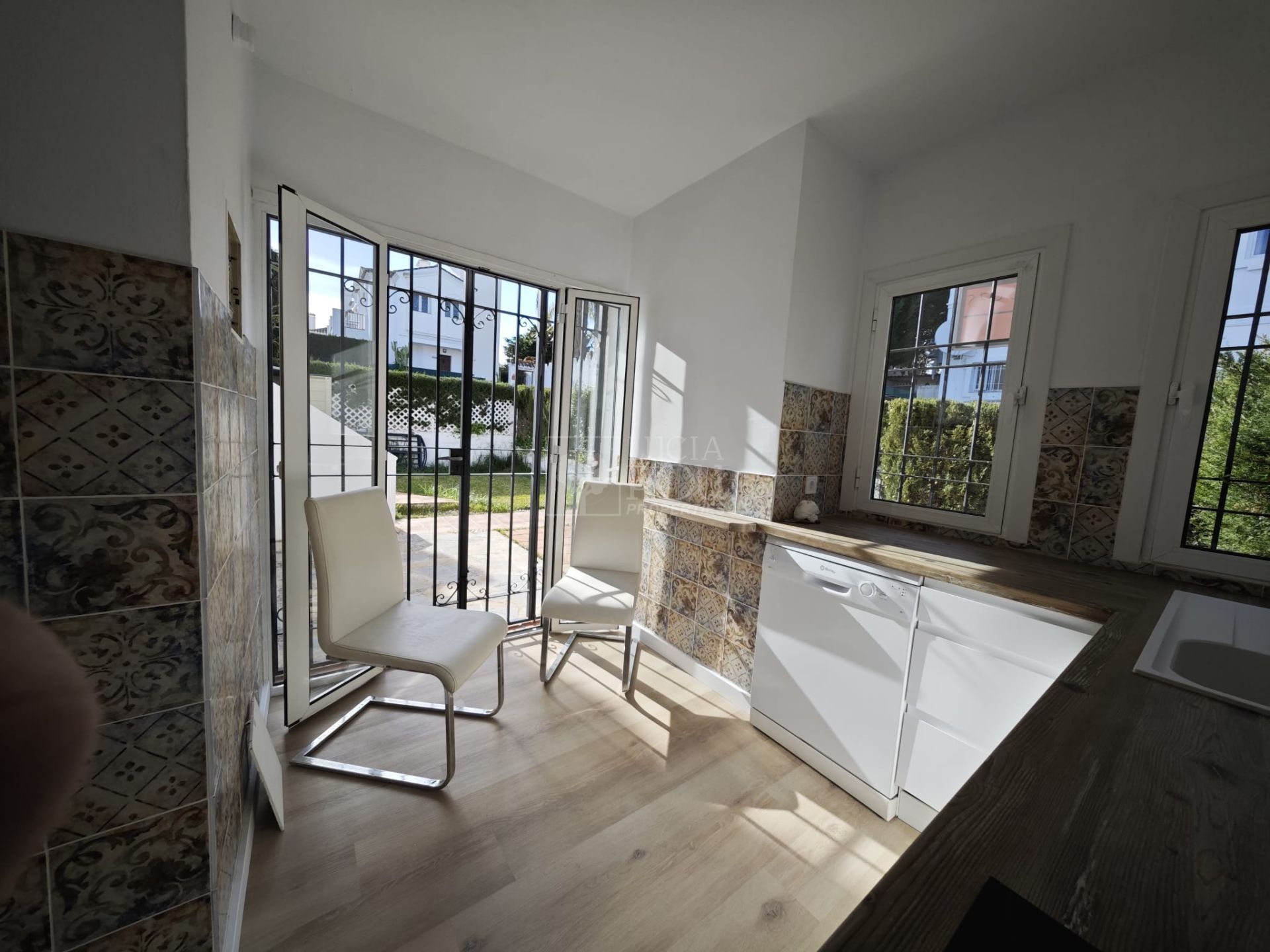 Apartamento Planta Baja  en New Golden Mile, Estepona Este, Estepona