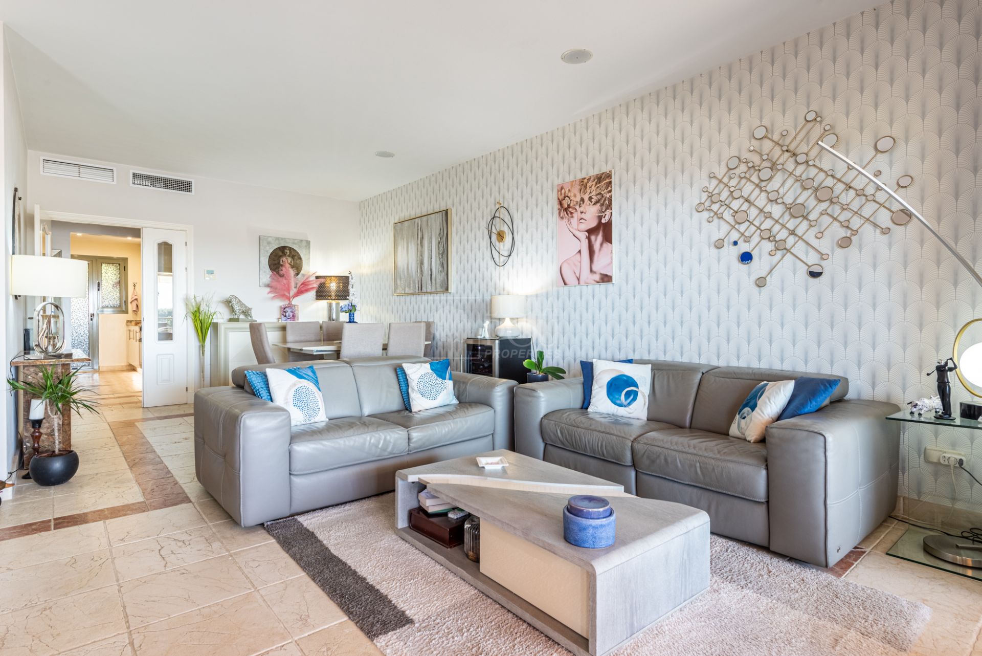 Apartment  in New Golden Mile, Estepona East, Estepona