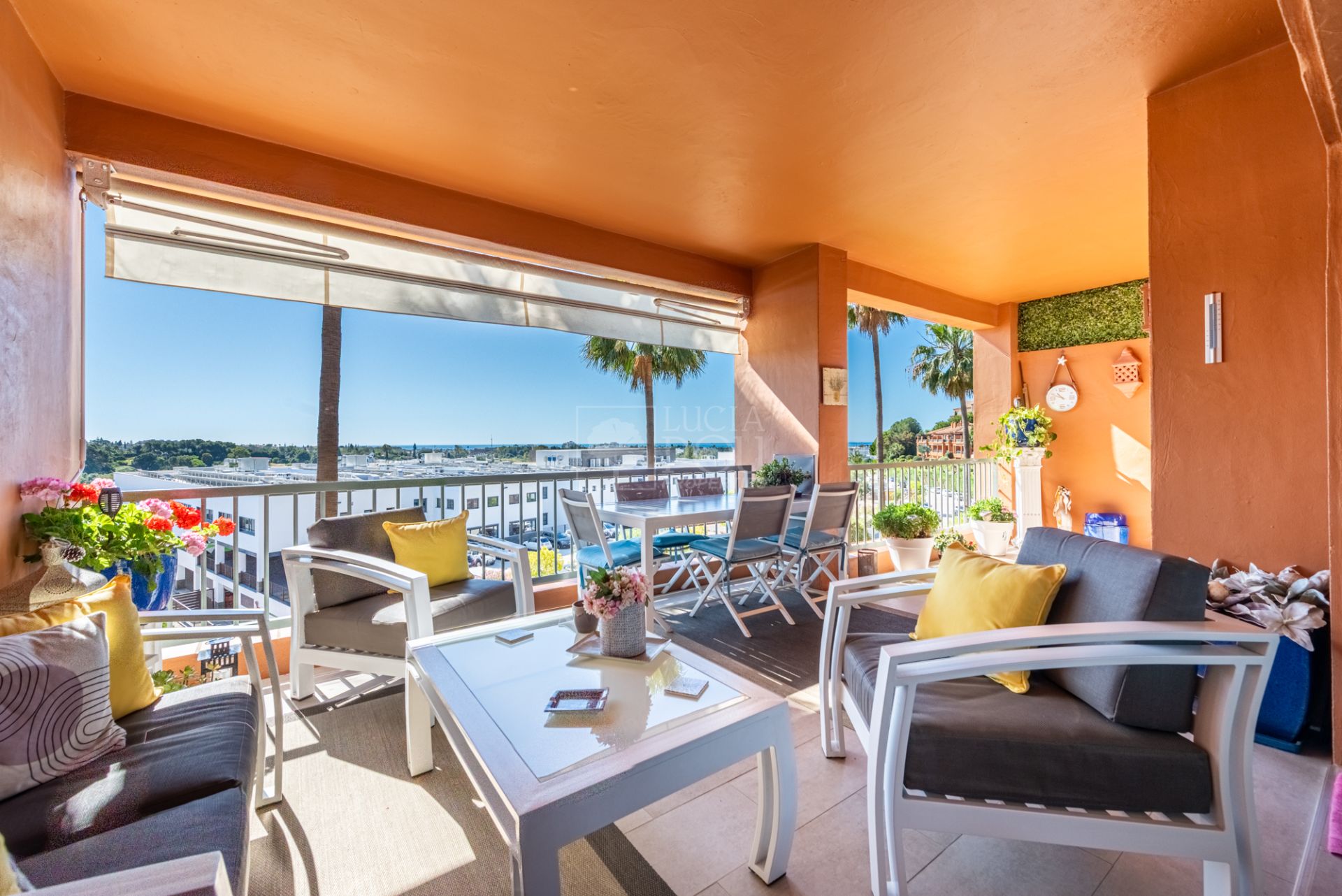 Apartment  in New Golden Mile, Estepona East, Estepona