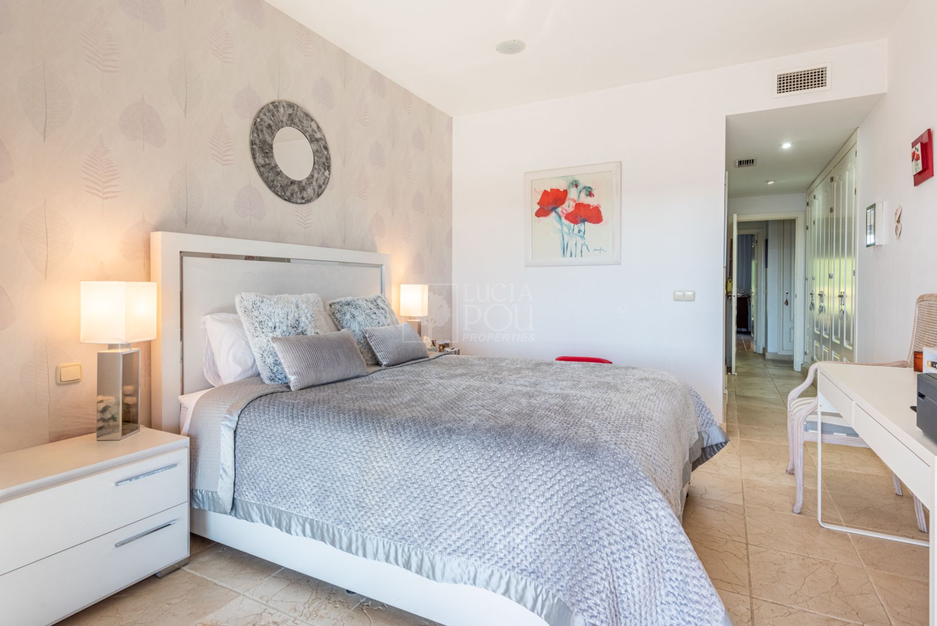Apartment  in New Golden Mile, Estepona East, Estepona