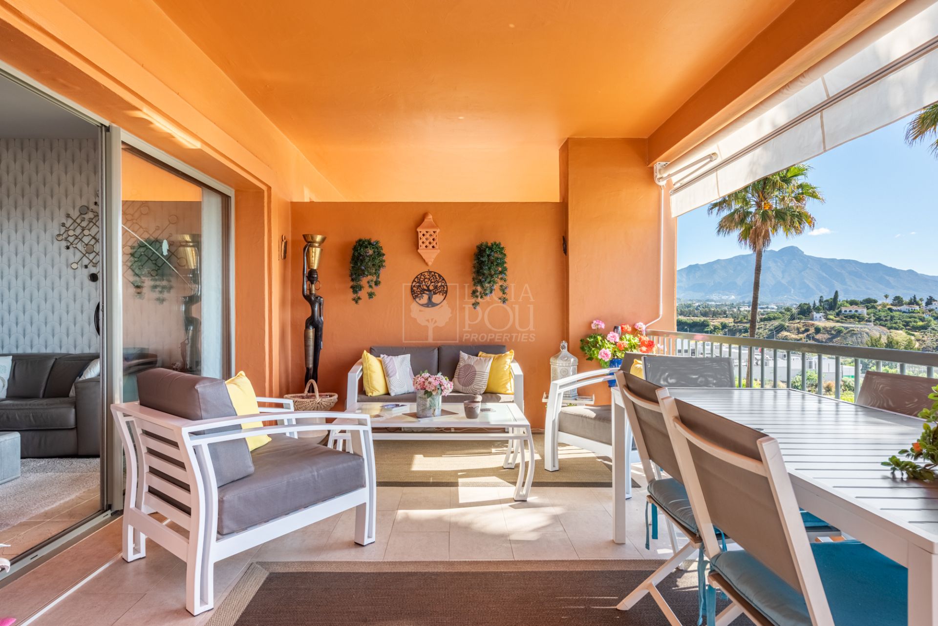Apartment  in New Golden Mile, Estepona East, Estepona