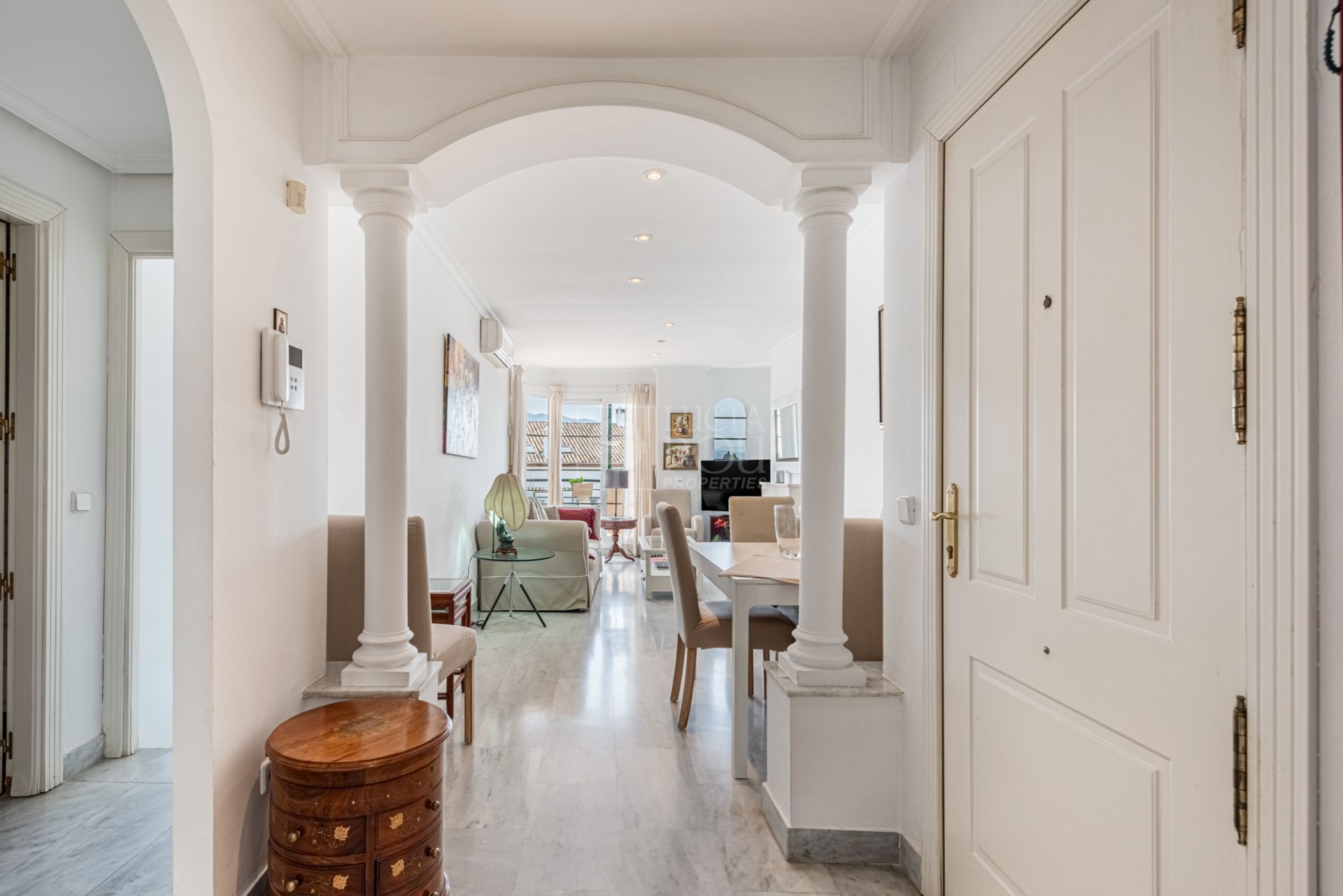 Apartamento  en Nueva Andalucia, Marbella