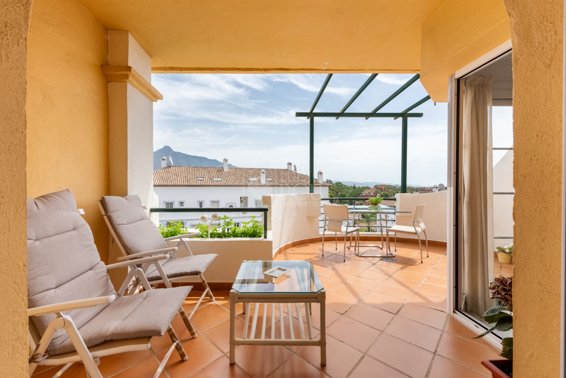 Apartamento  en Nueva Andalucia, Marbella