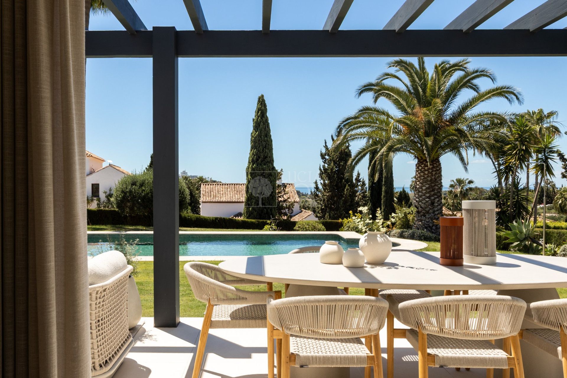 Villa  en New Golden Mile, Estepona Este, Estepona