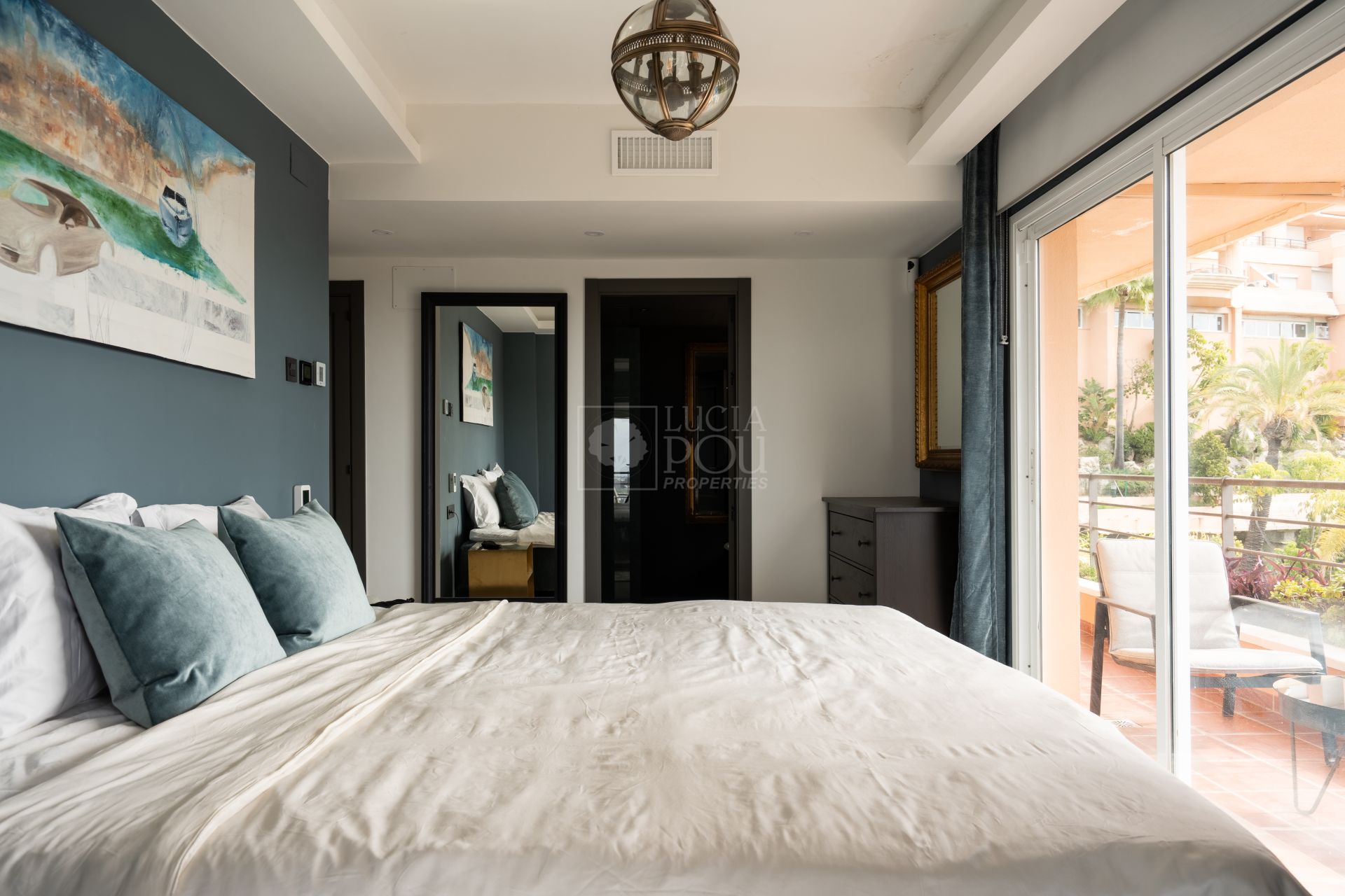 Apartment  in Nueva Andalucia, Marbella