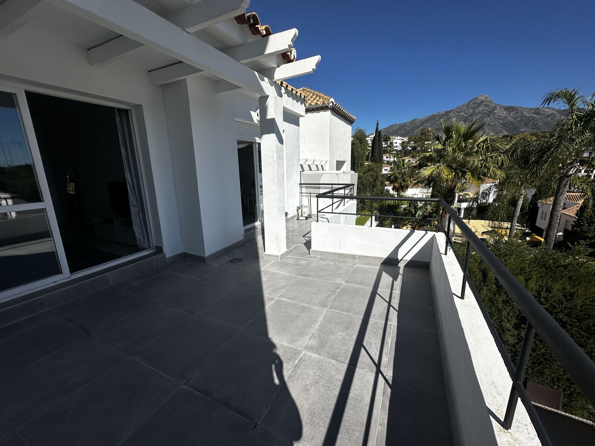 Apartamento  en Nueva Andalucia, Marbella