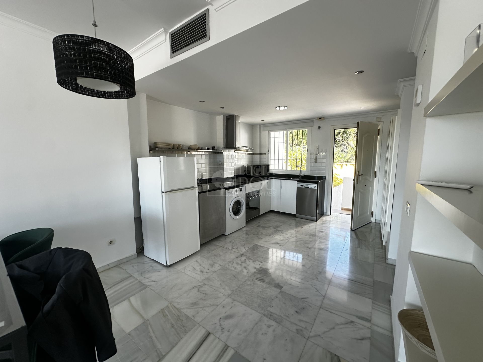 Apartamento  en Nueva Andalucia, Marbella