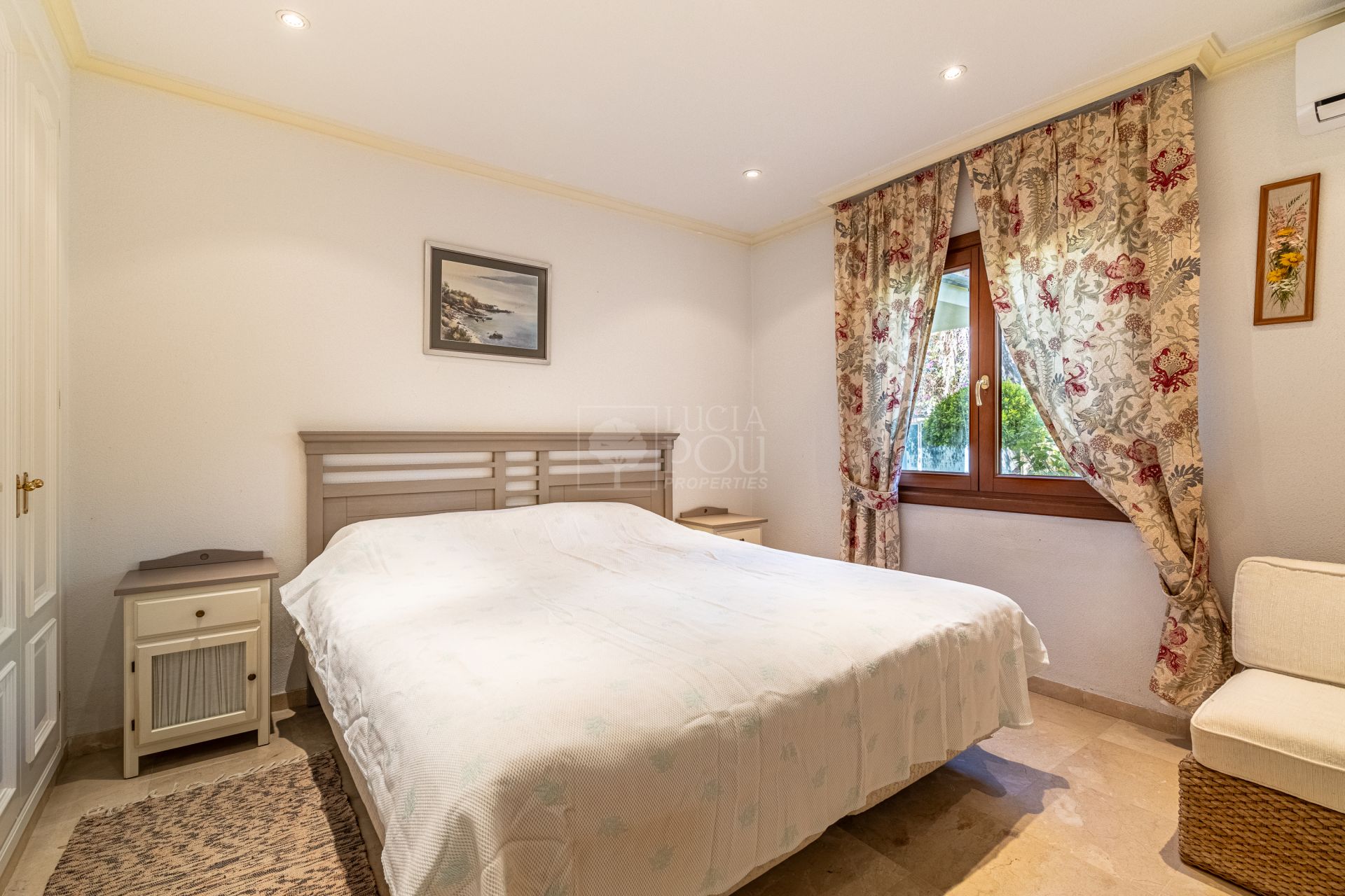 Villa  en New Golden Mile, Estepona Este, Estepona