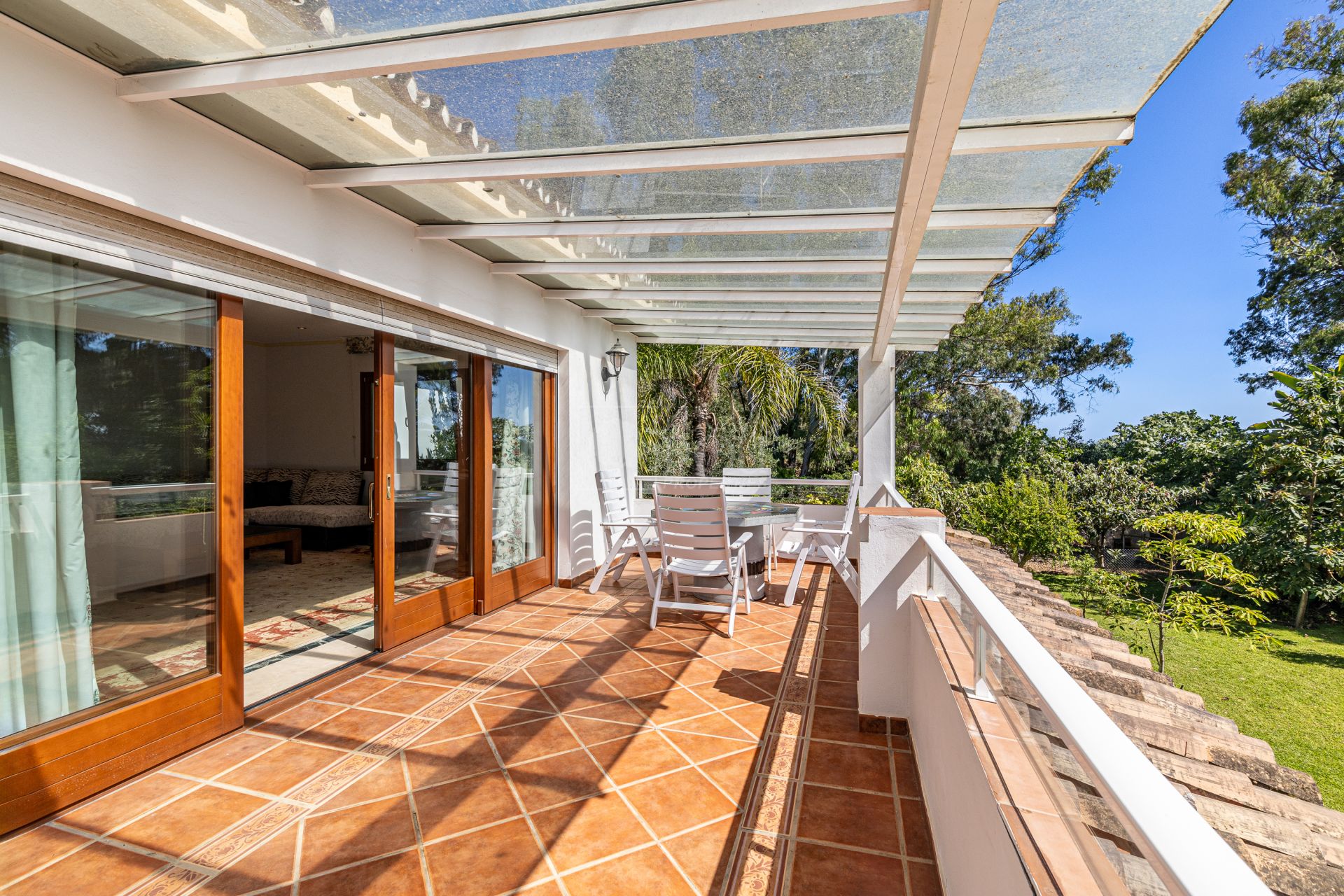 Villa  en New Golden Mile, Estepona Este, Estepona