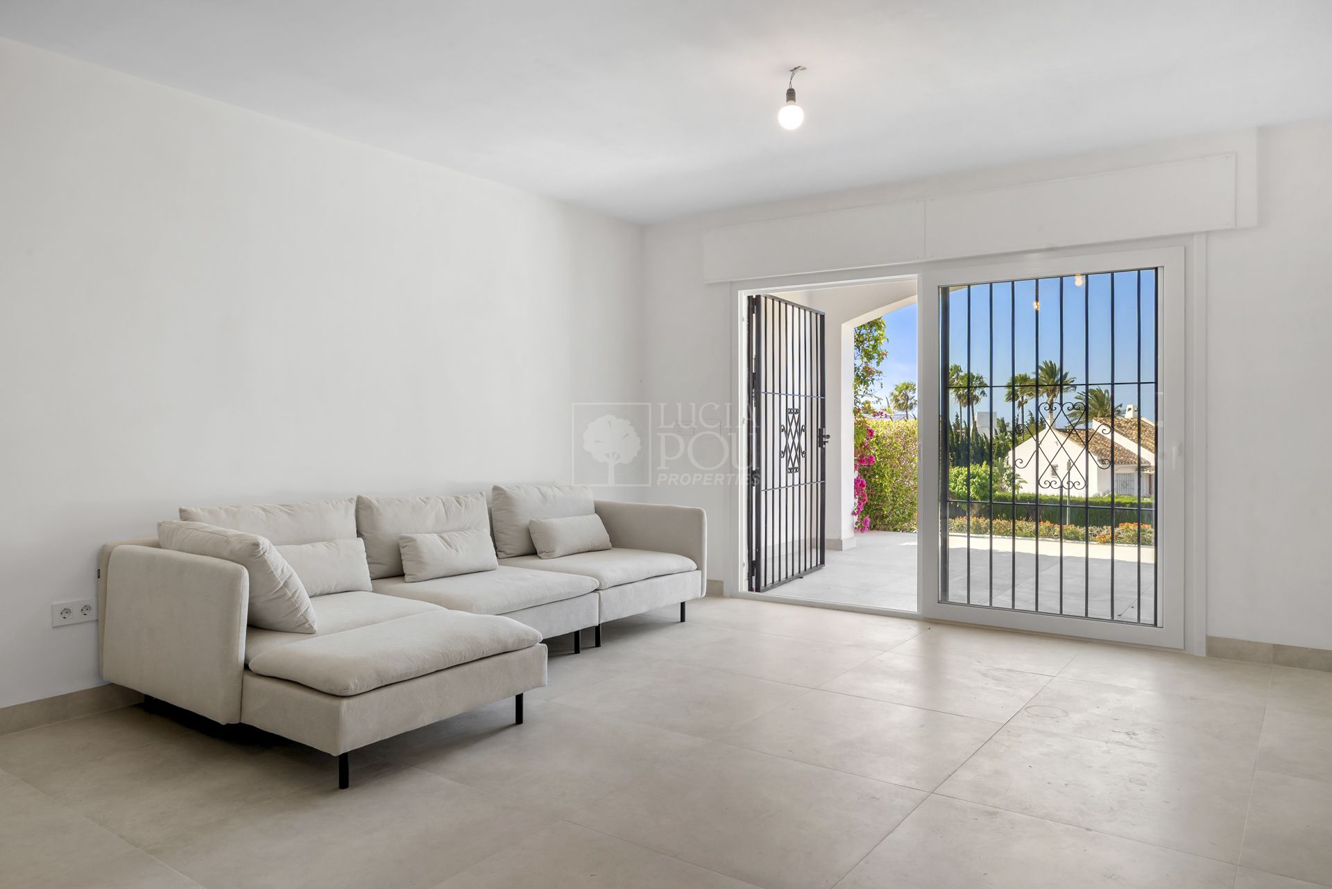 Apartamento Planta Baja  en Nueva Andalucia, Marbella