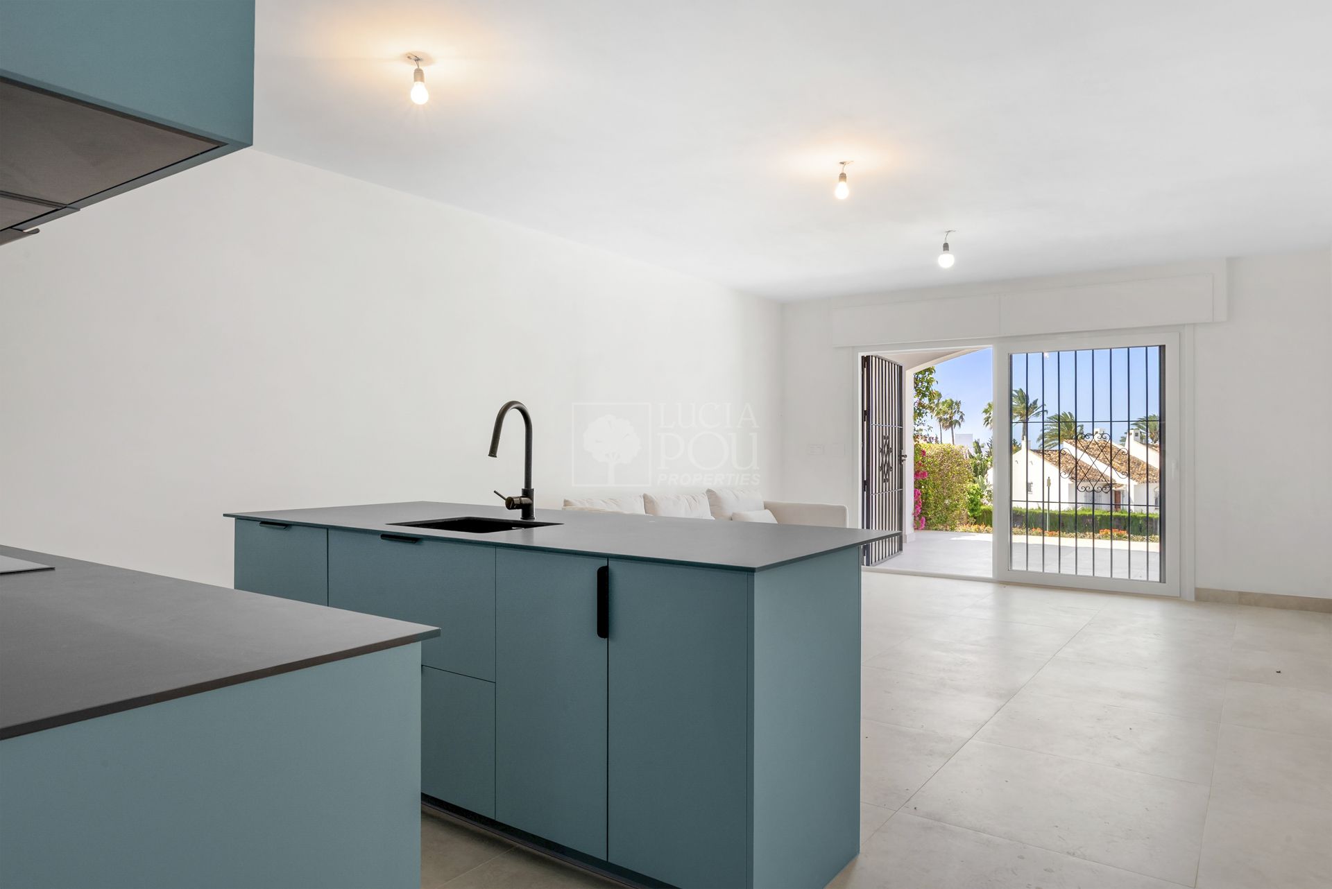 Apartamento Planta Baja  en Nueva Andalucia, Marbella
